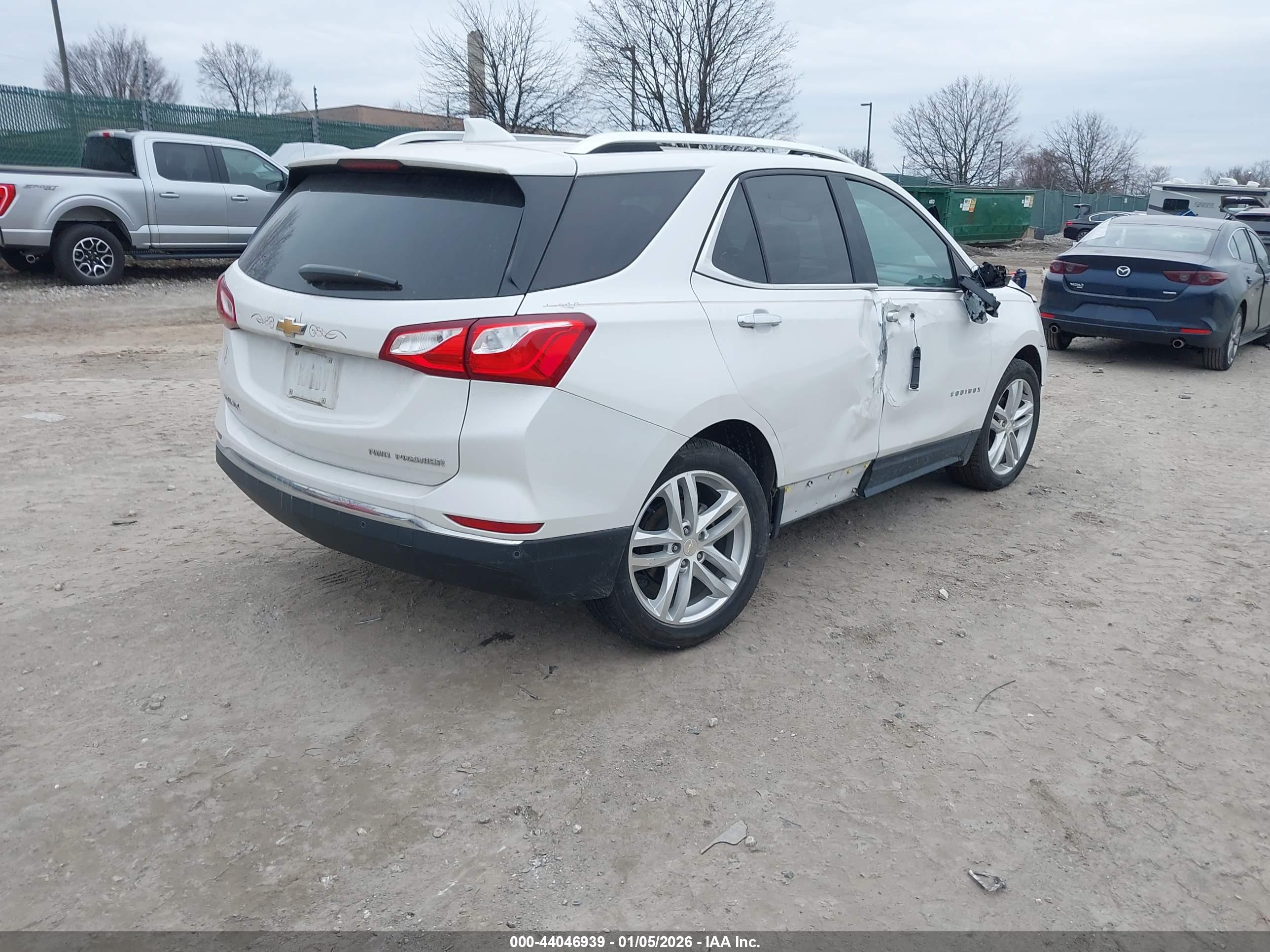 CHEVROLET EQUINOX image 4