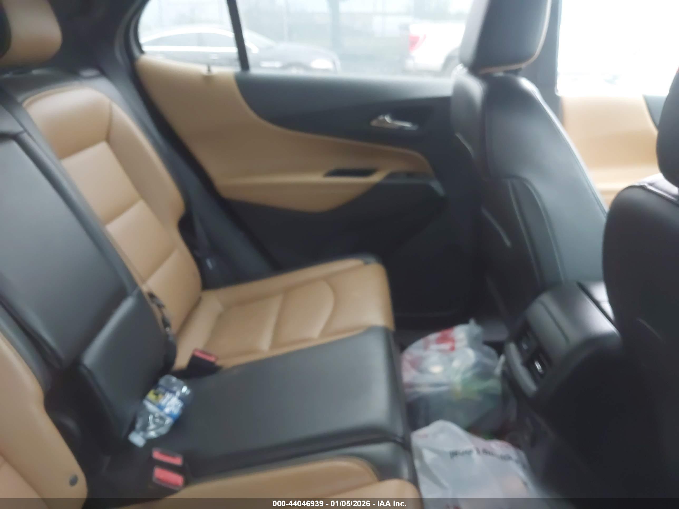 CHEVROLET EQUINOX image 8
