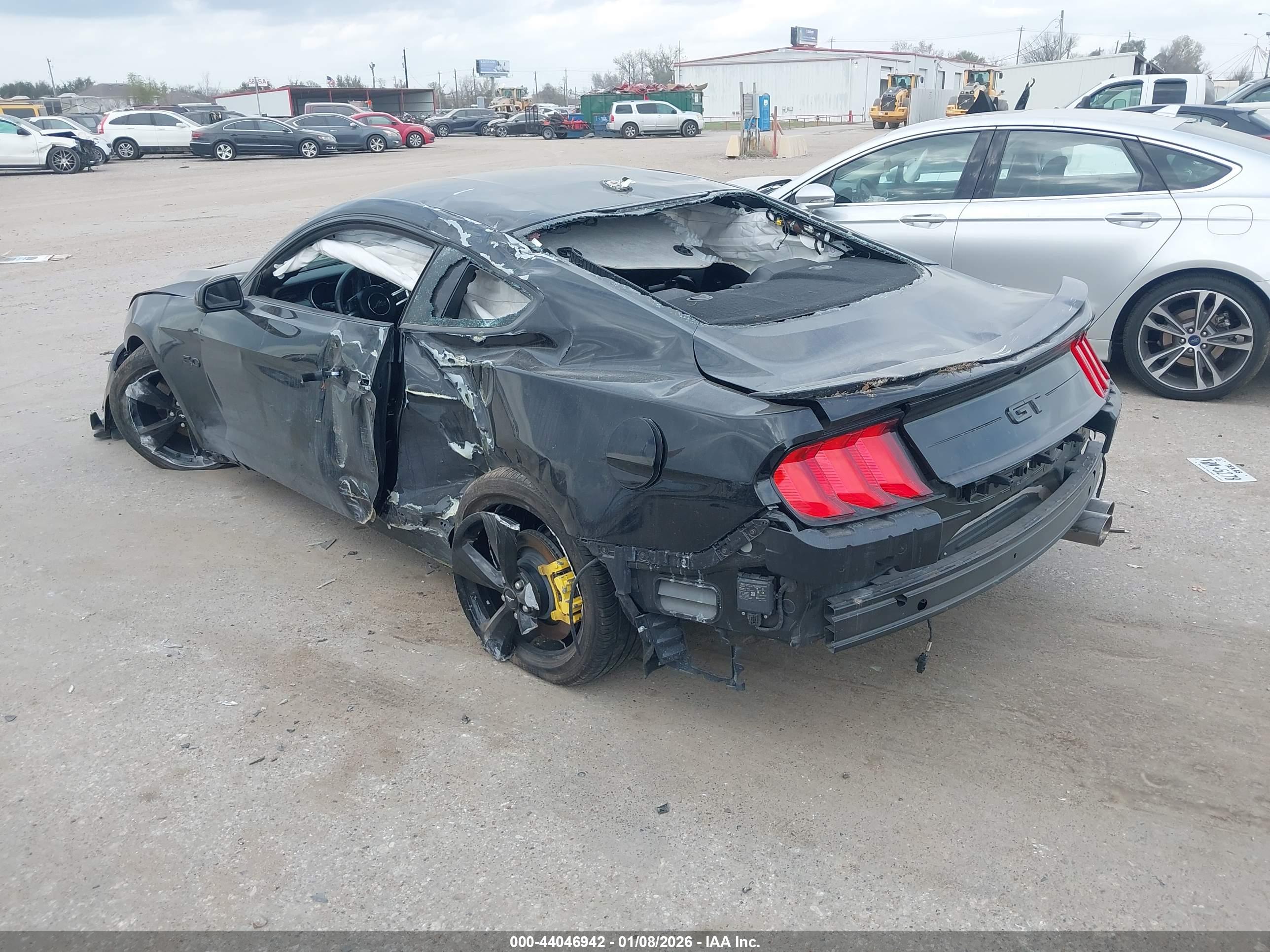 FORD MUSTANG image 3