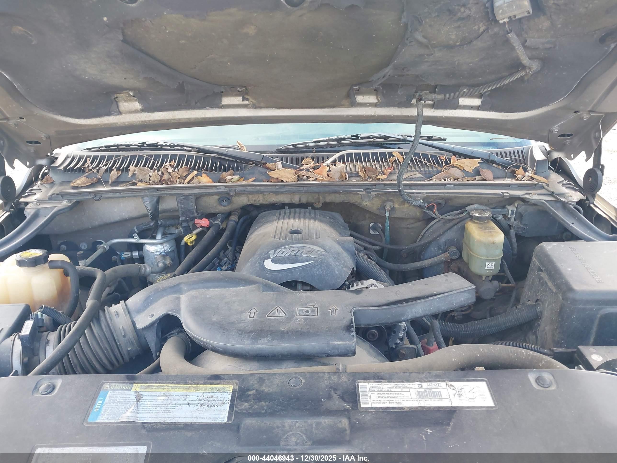 CHEVROLET SUBURBAN image 10