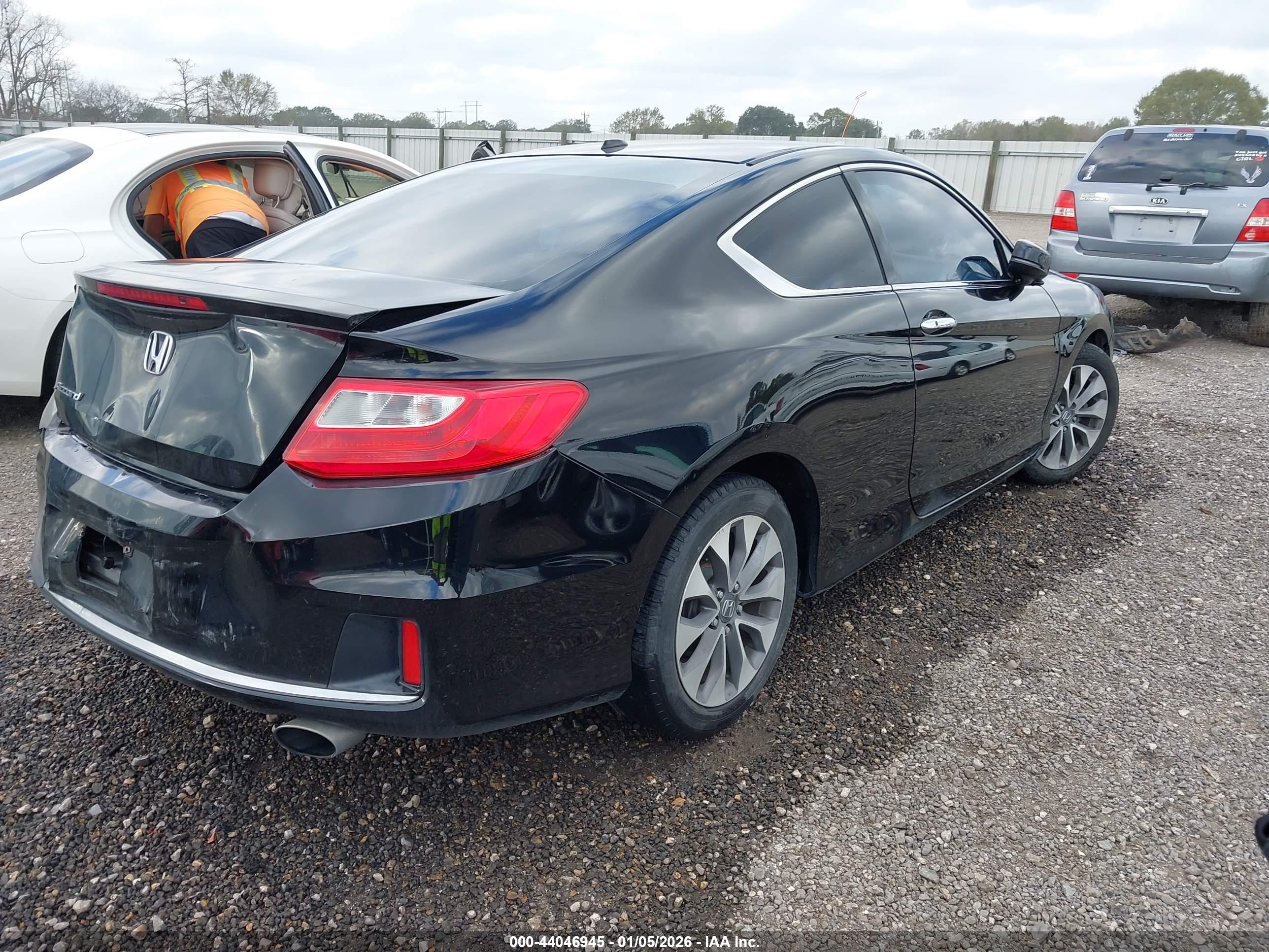 HONDA ACCORD image 4