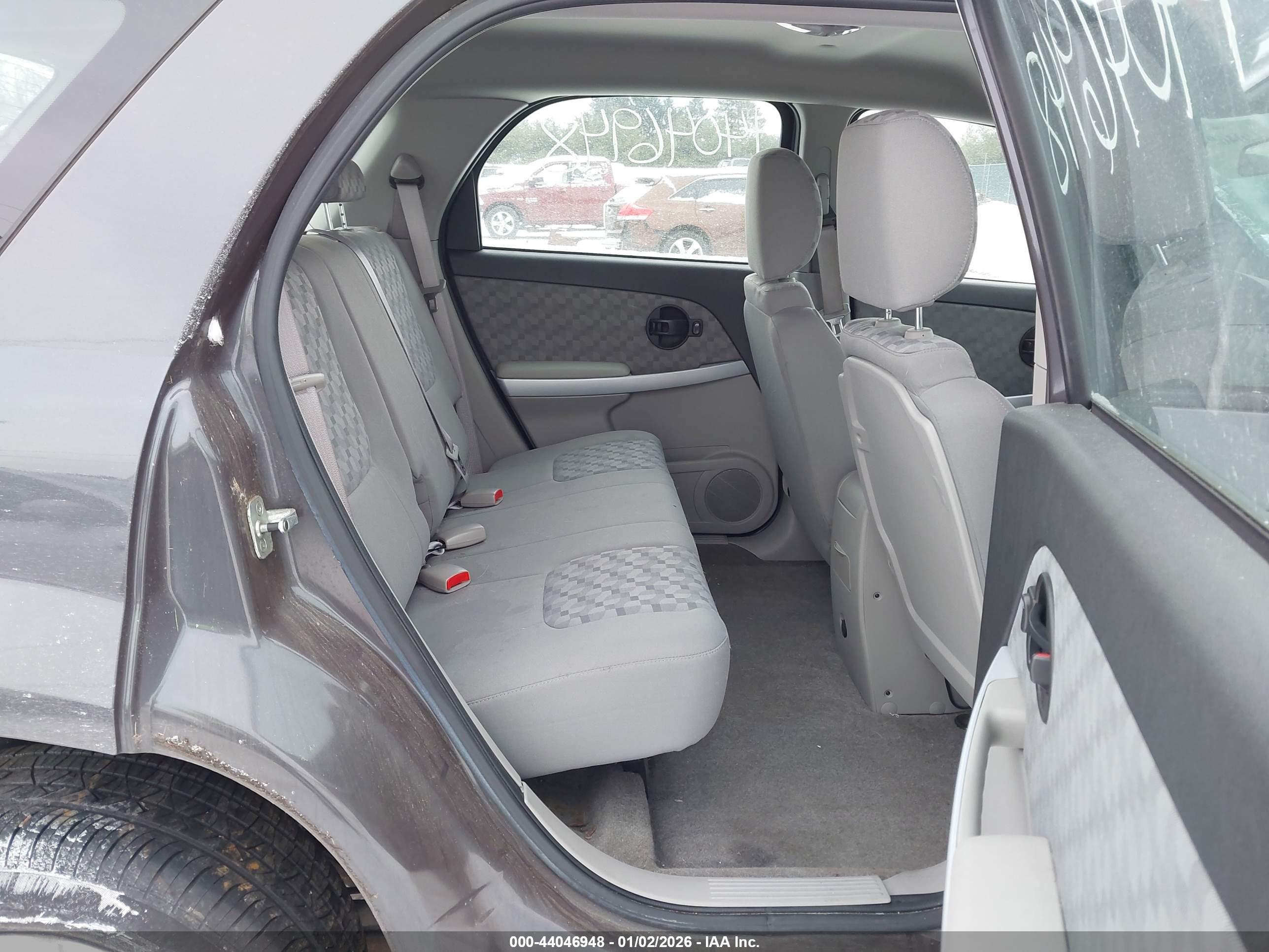 CHEVROLET EQUINOX image 8