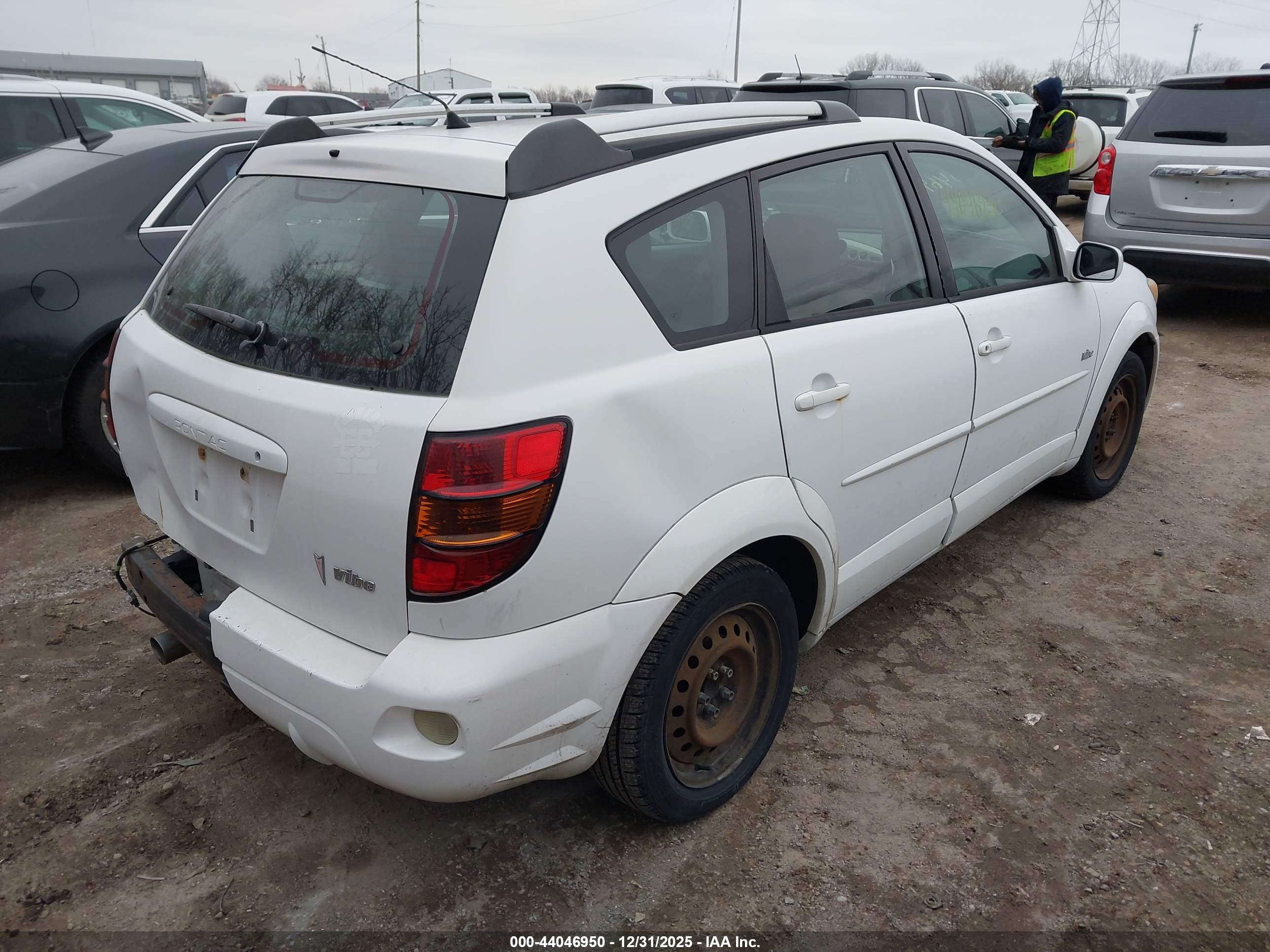 PONTIAC VIBE image 4