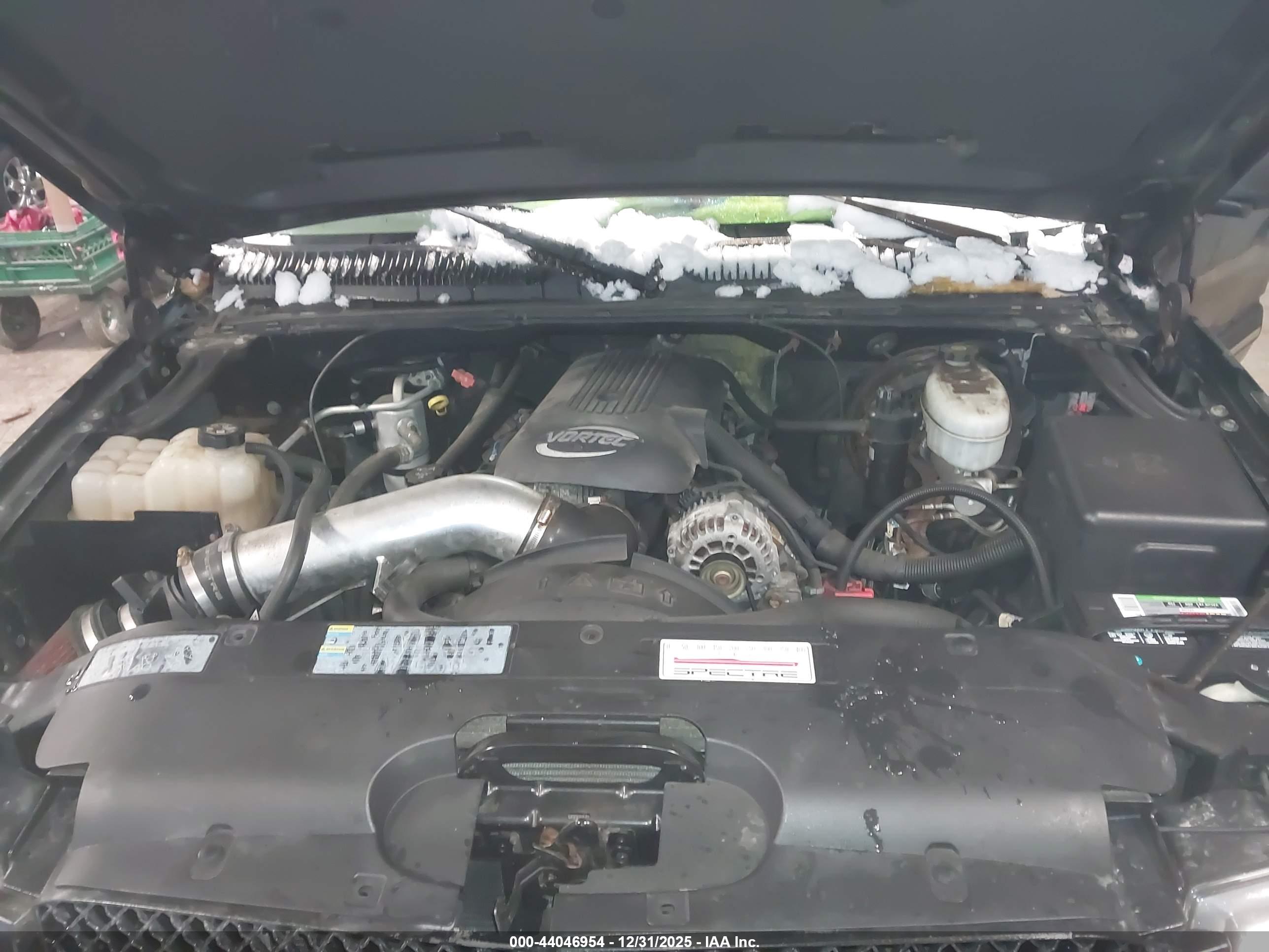 CHEVROLET SILVERADO image 10
