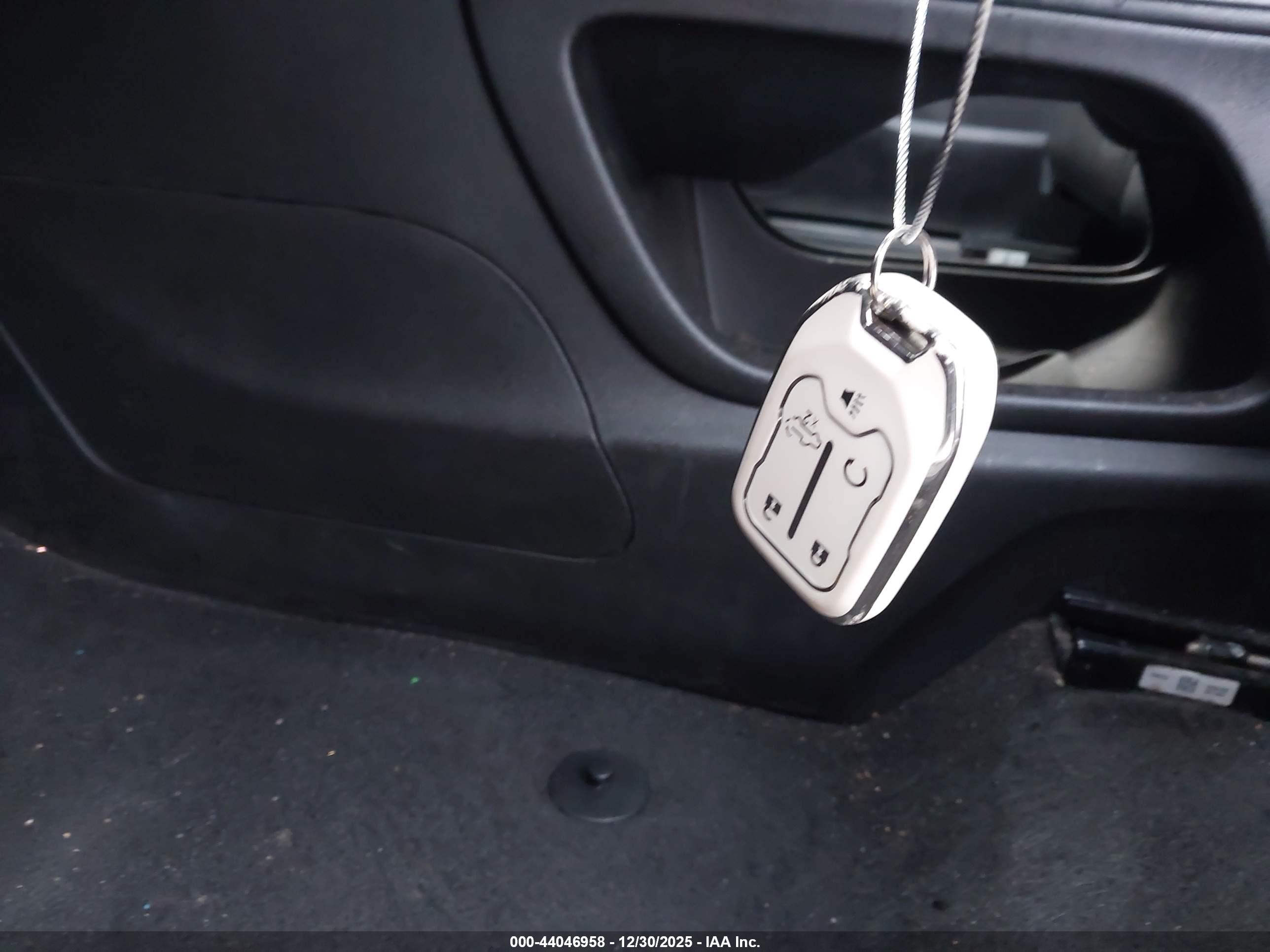 GMC ACADIA image 11