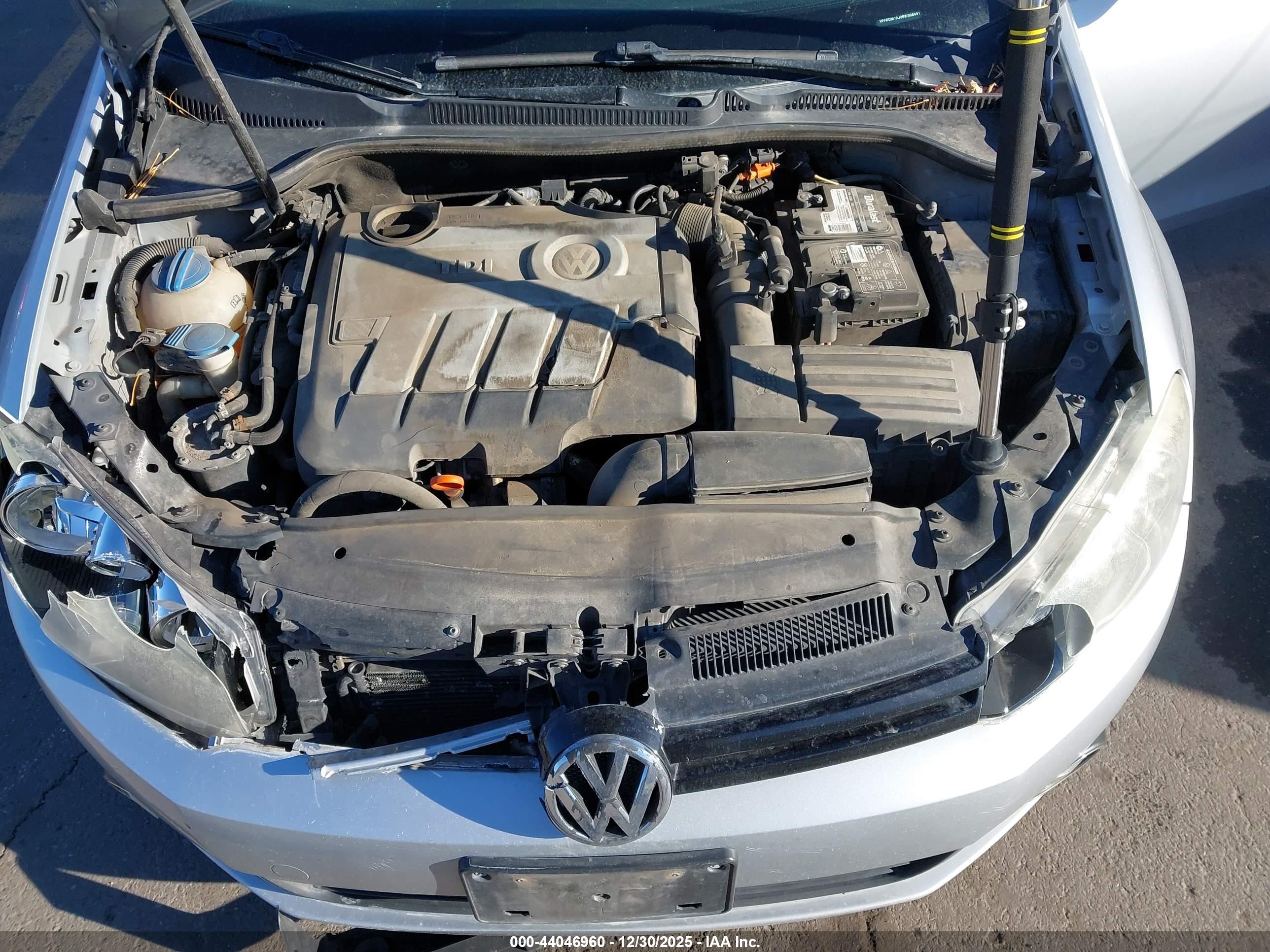 VOLKSWAGEN GOLF image 10