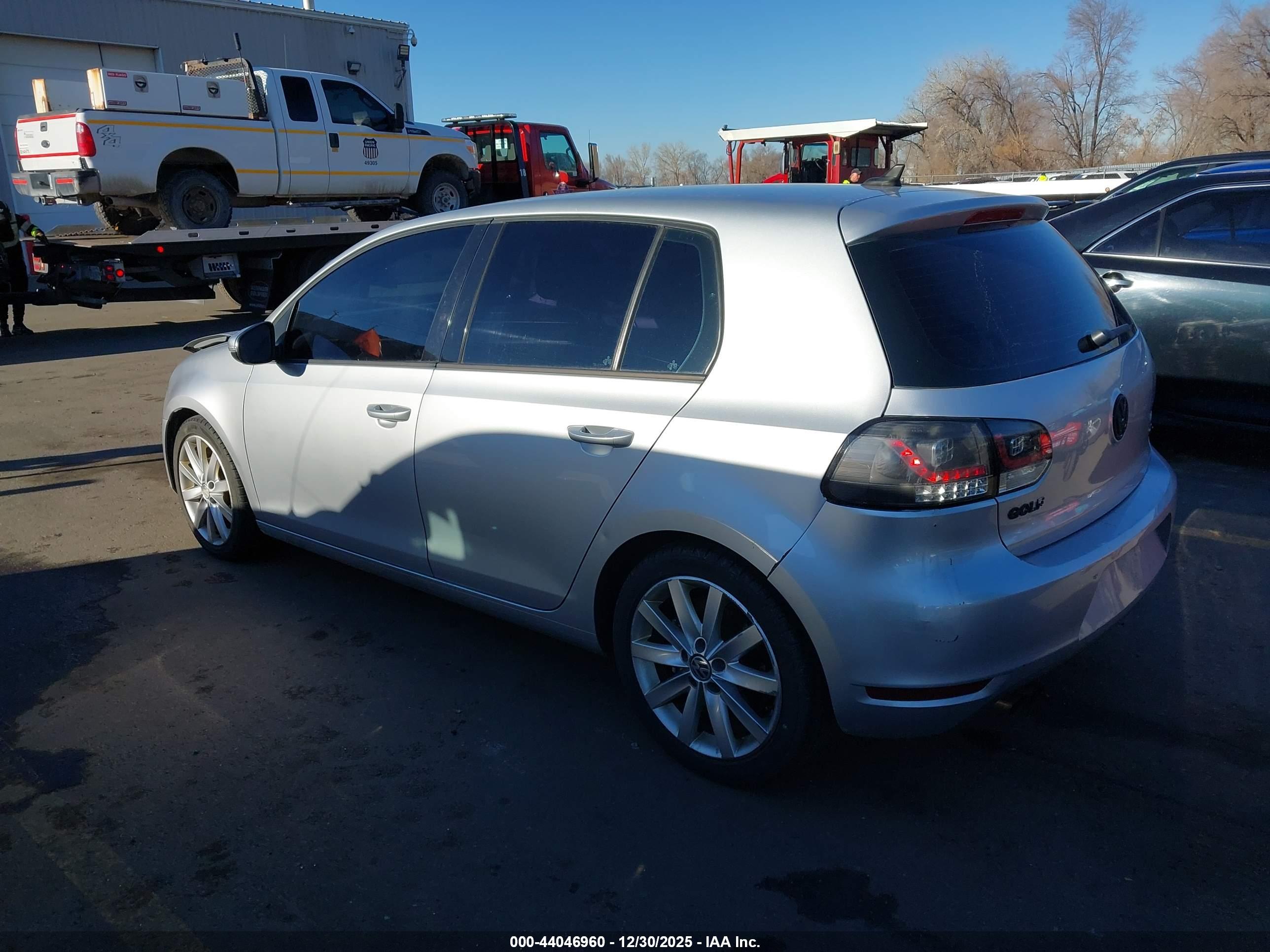 VOLKSWAGEN GOLF image 3