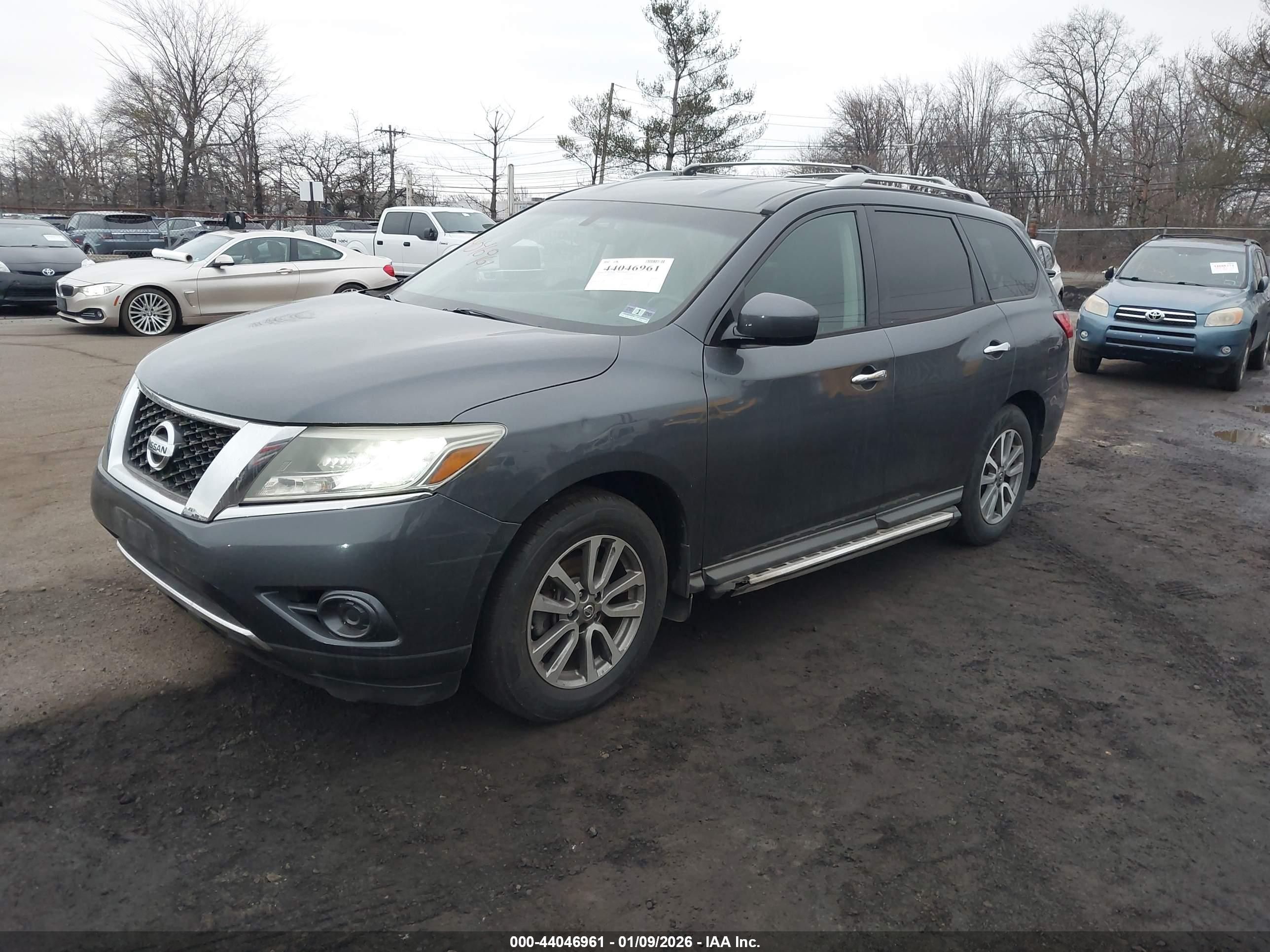 NISSAN PATHFINDER image 2