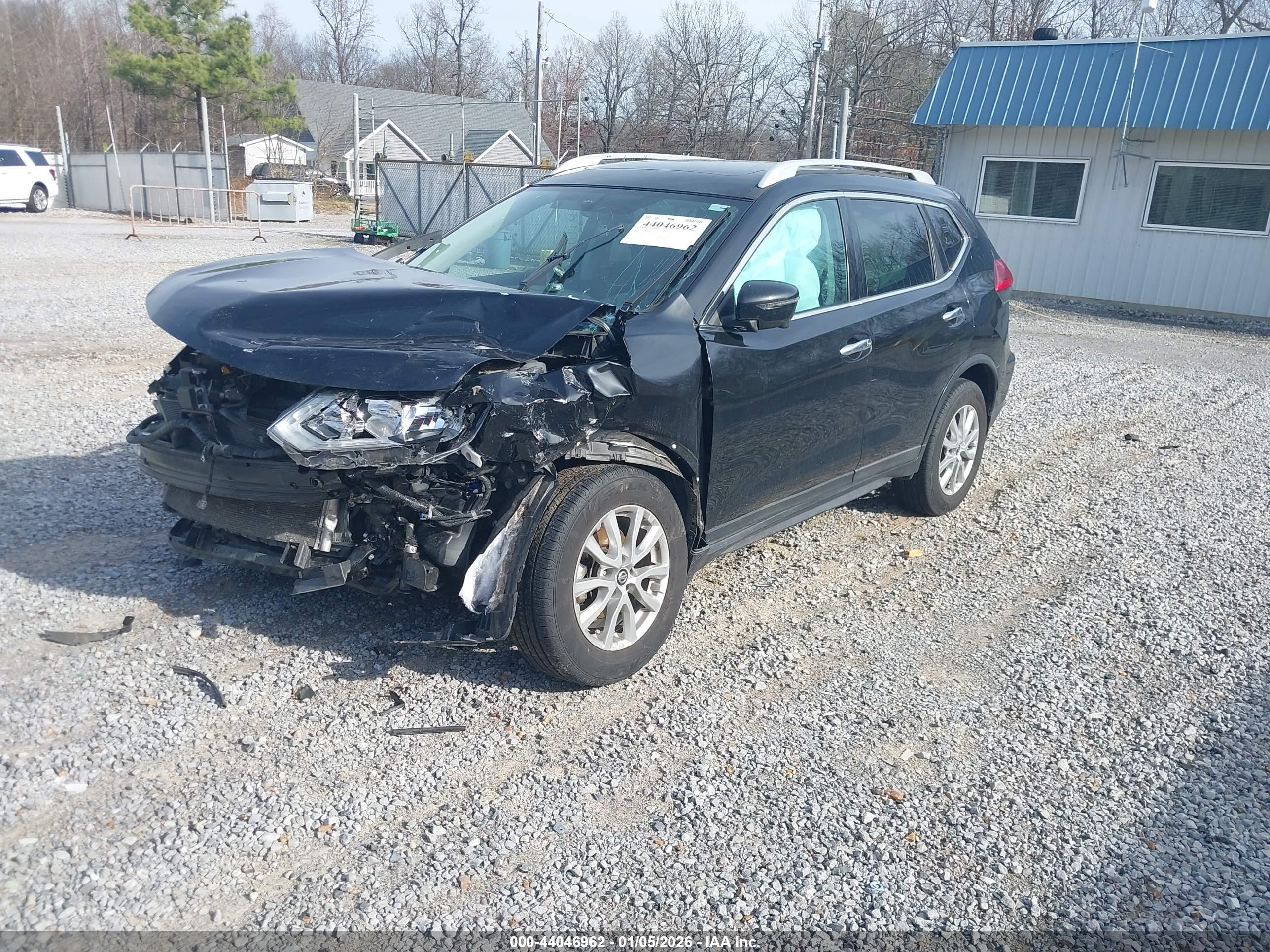 NISSAN ROGUE image 2