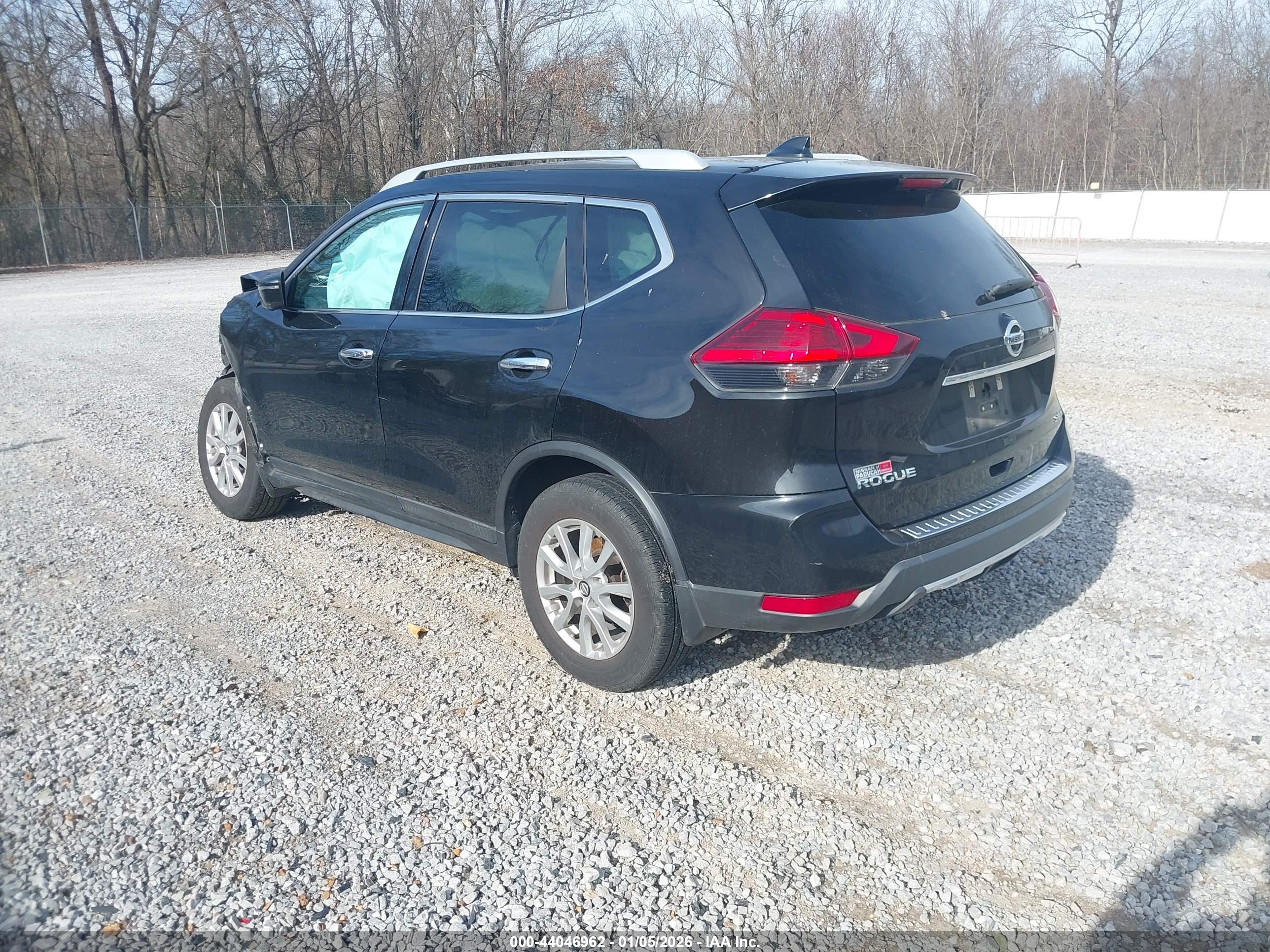 NISSAN ROGUE image 3