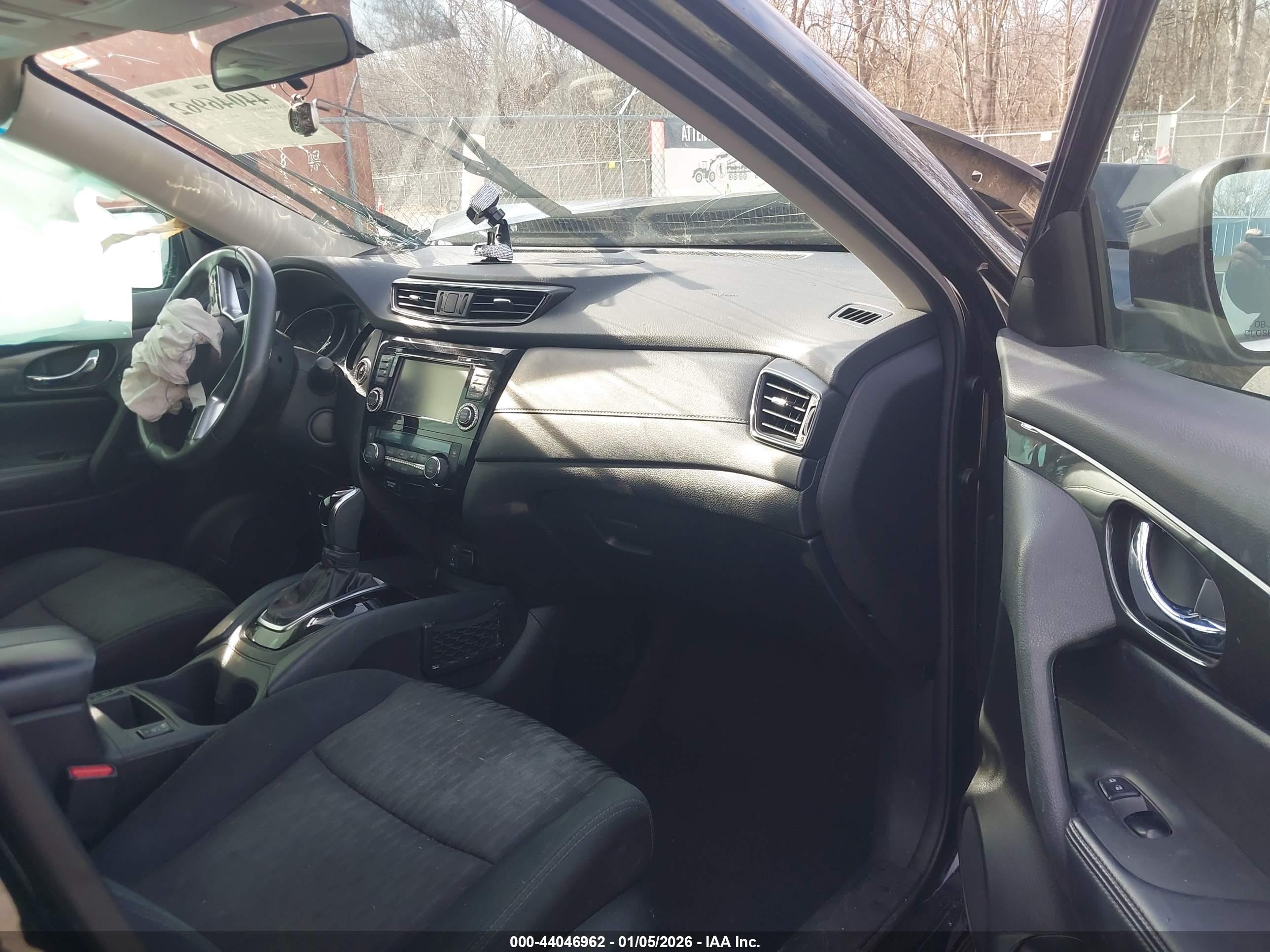 NISSAN ROGUE image 5