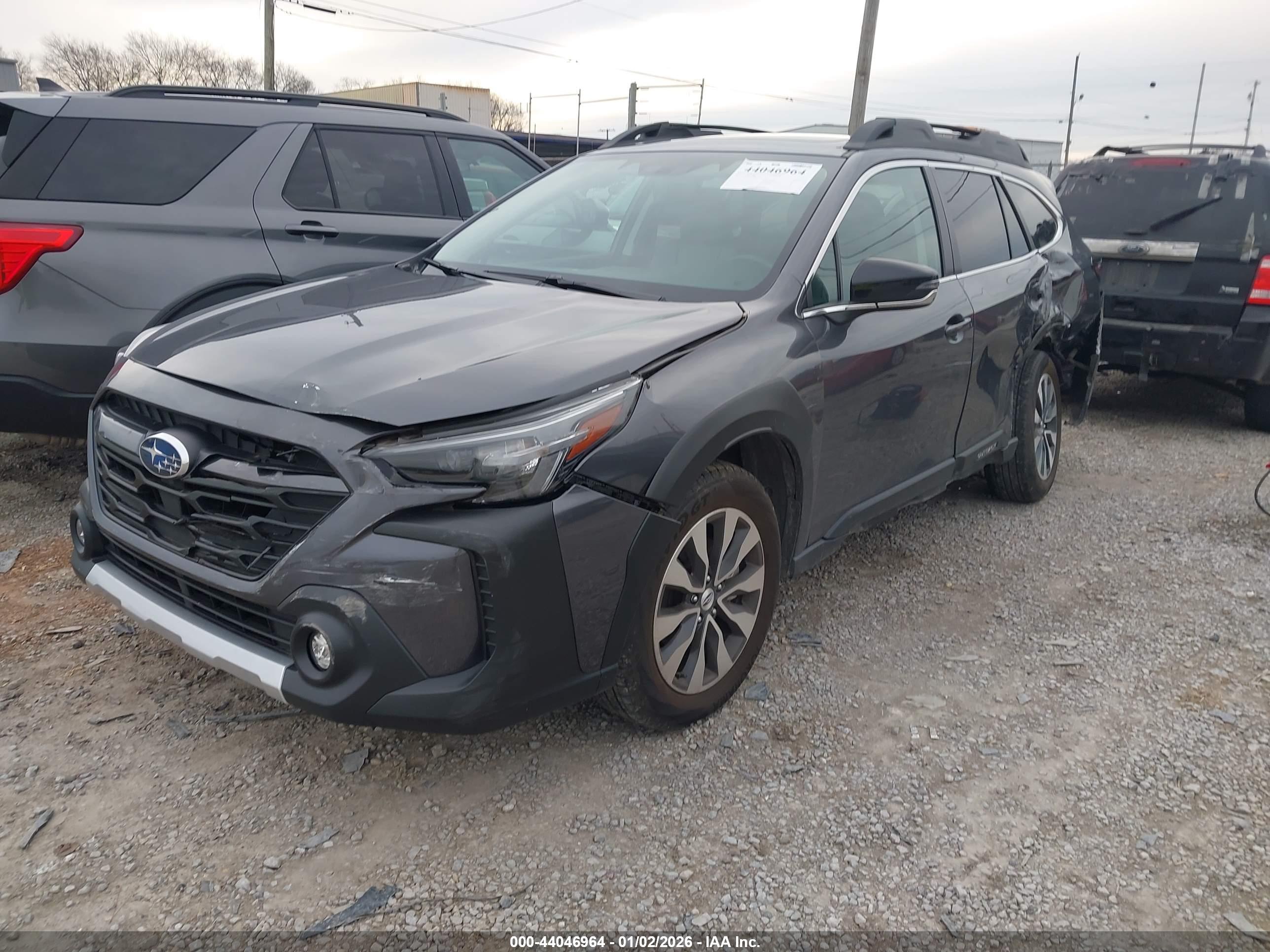 SUBARU OUTBACK image 2