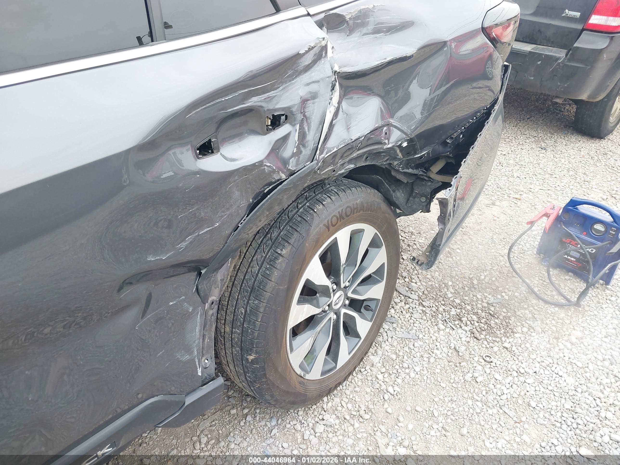 SUBARU OUTBACK image 6