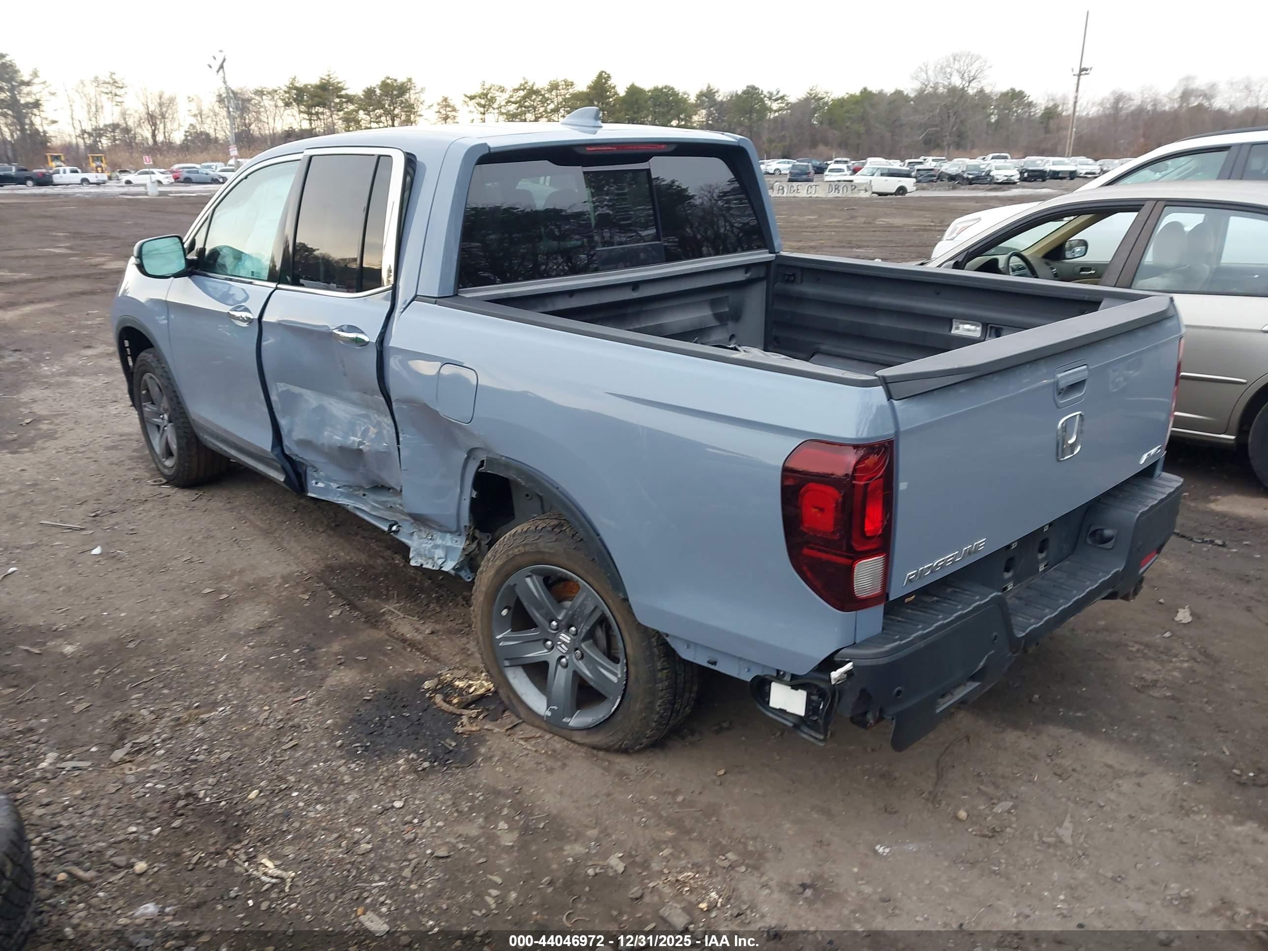 HONDA RIDGELINE image 3