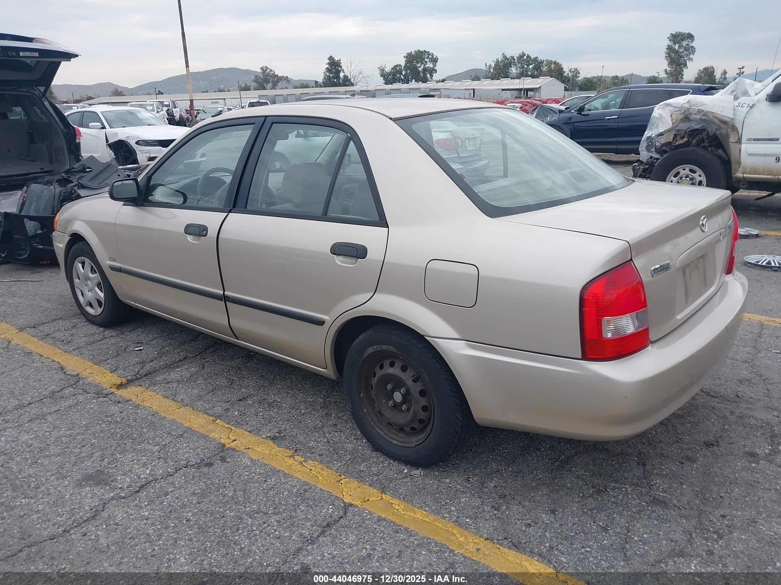 MAZDA PROTEGE image 3