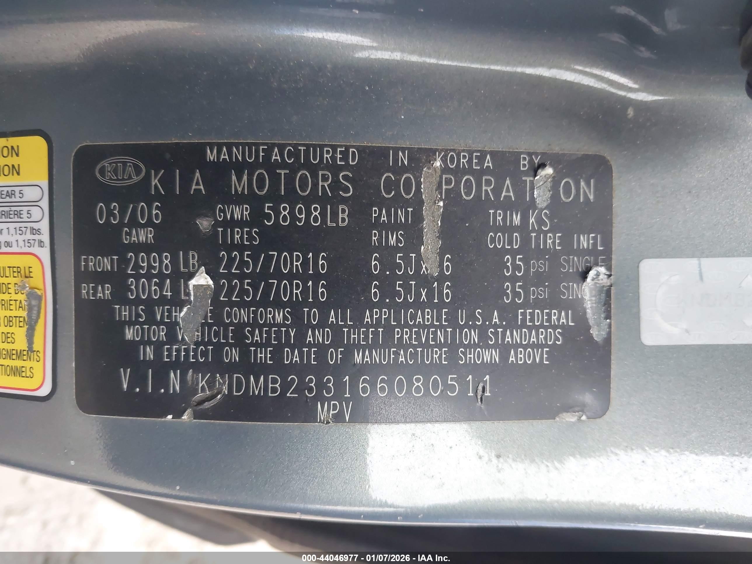 KIA SEDONA image 9