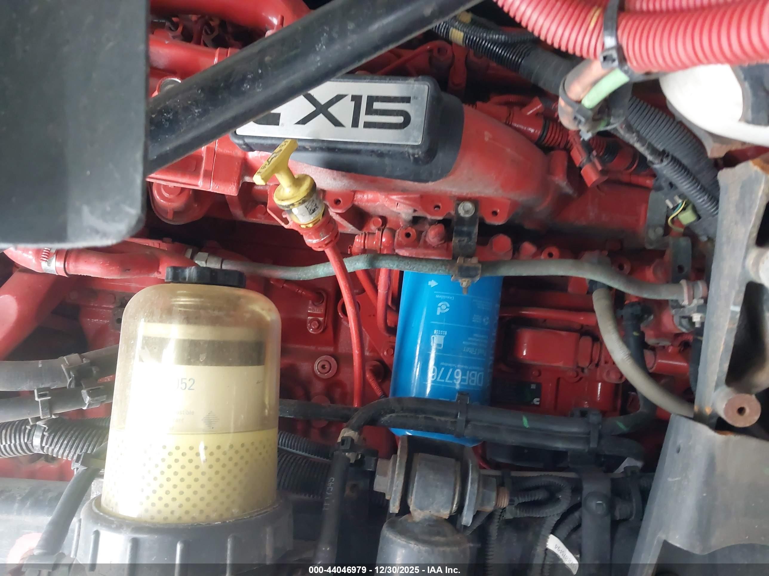 INTERNATIONAL LT image 10