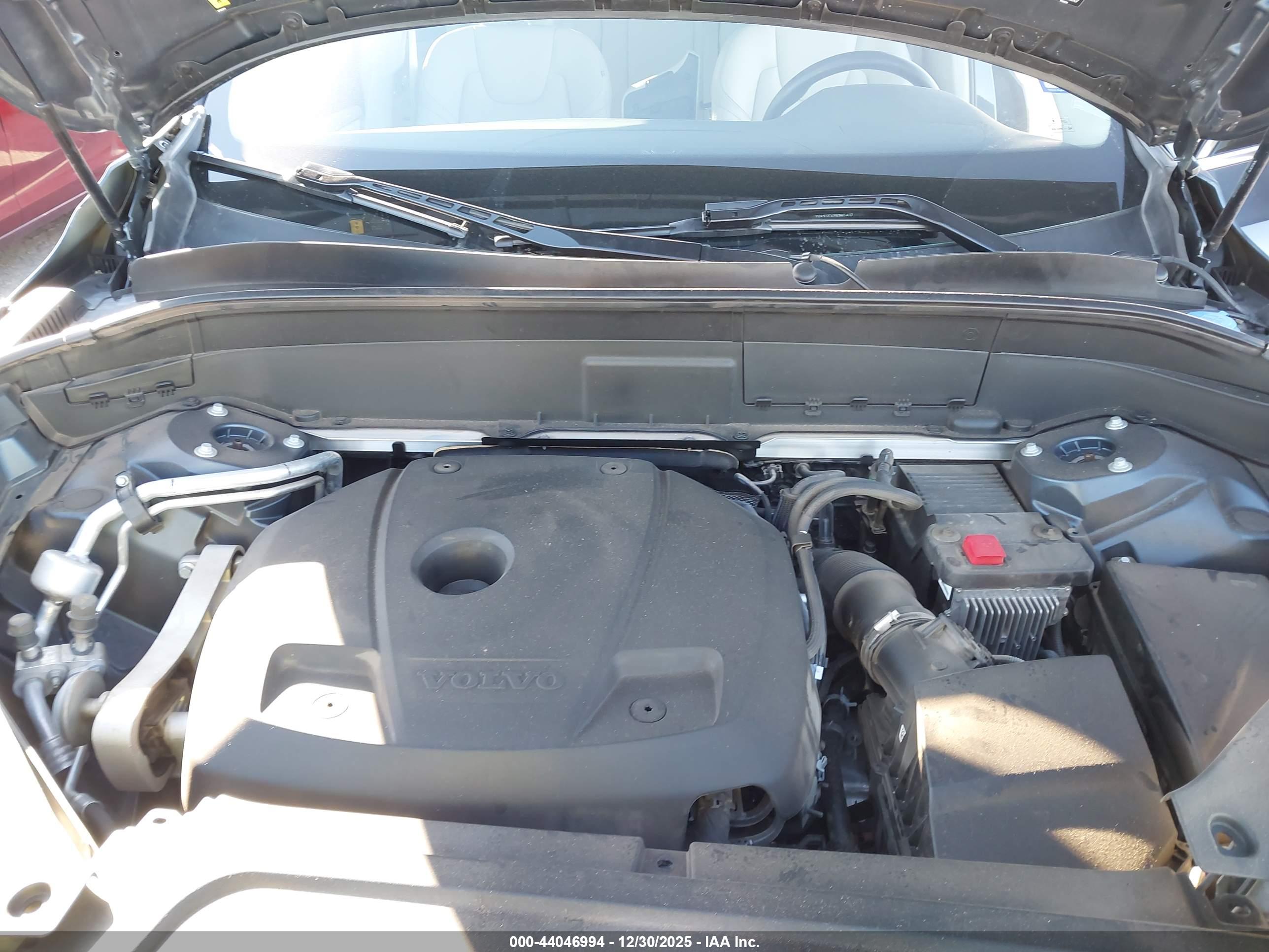 VOLVO XC90 image 10