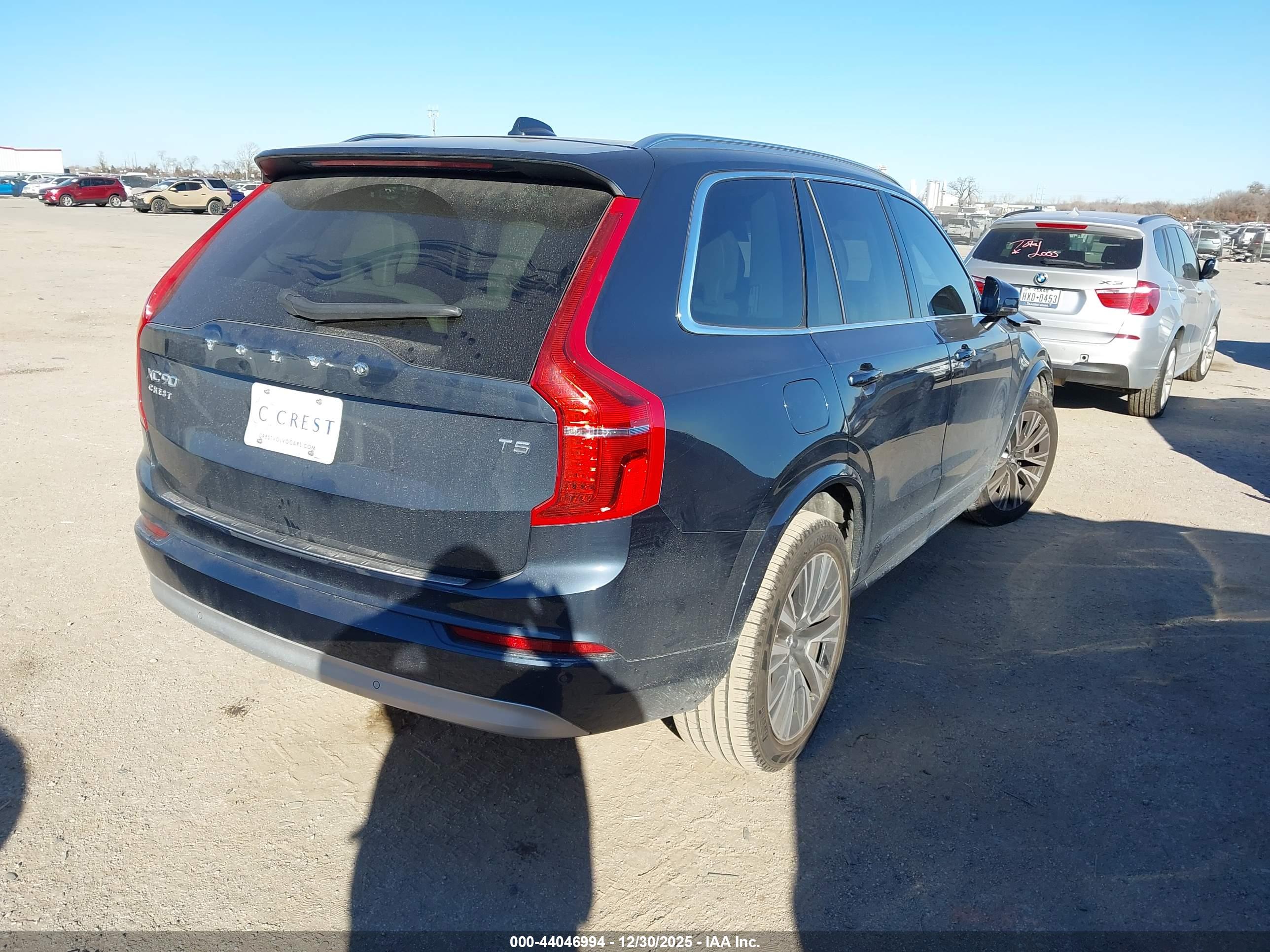 VOLVO XC90 image 4