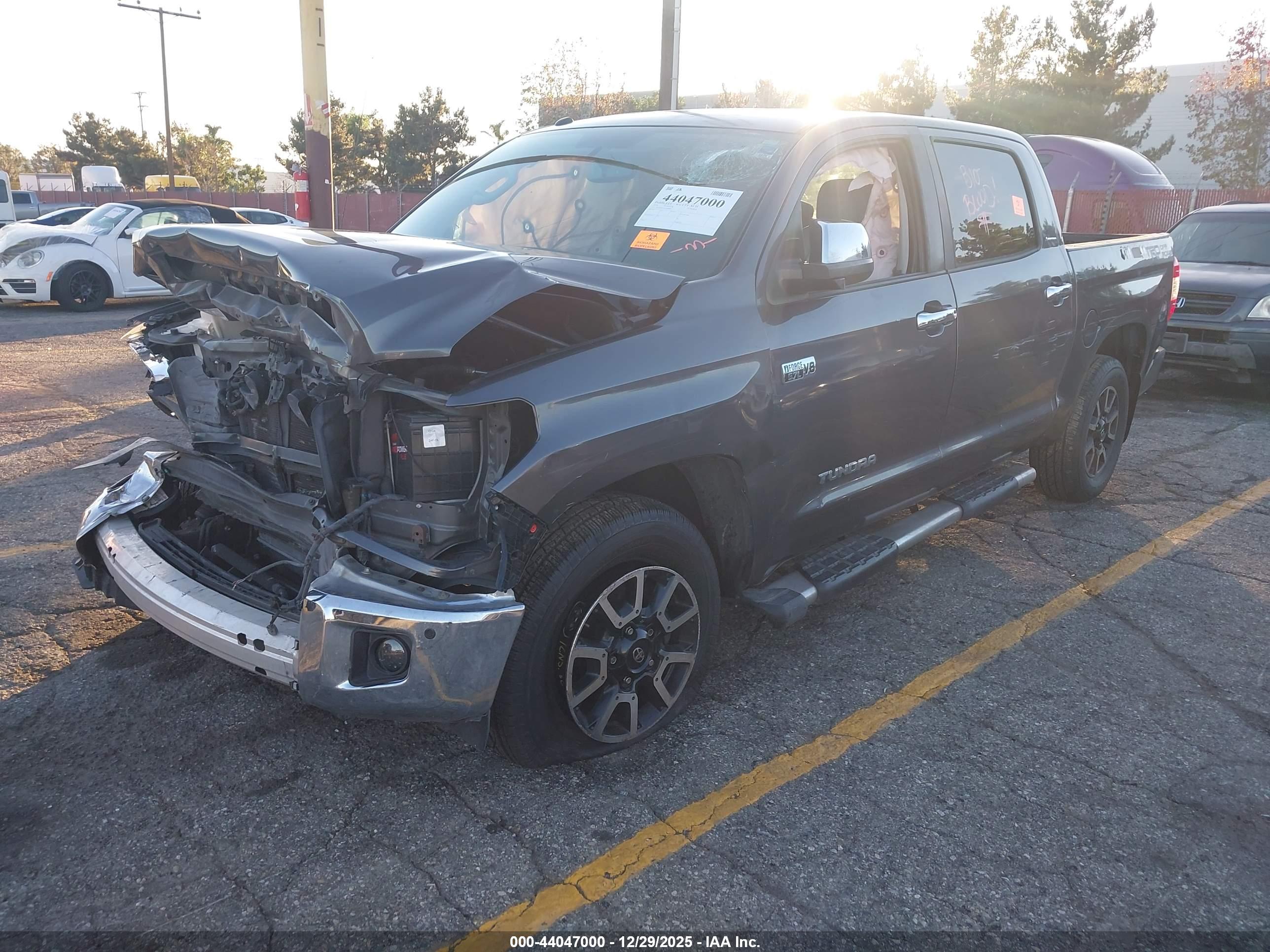 TOYOTA TUNDRA image 2