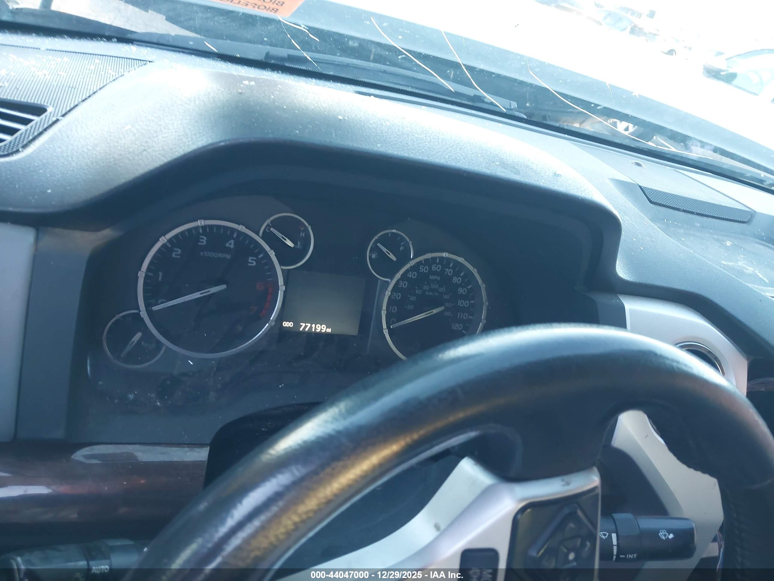 TOYOTA TUNDRA image 7
