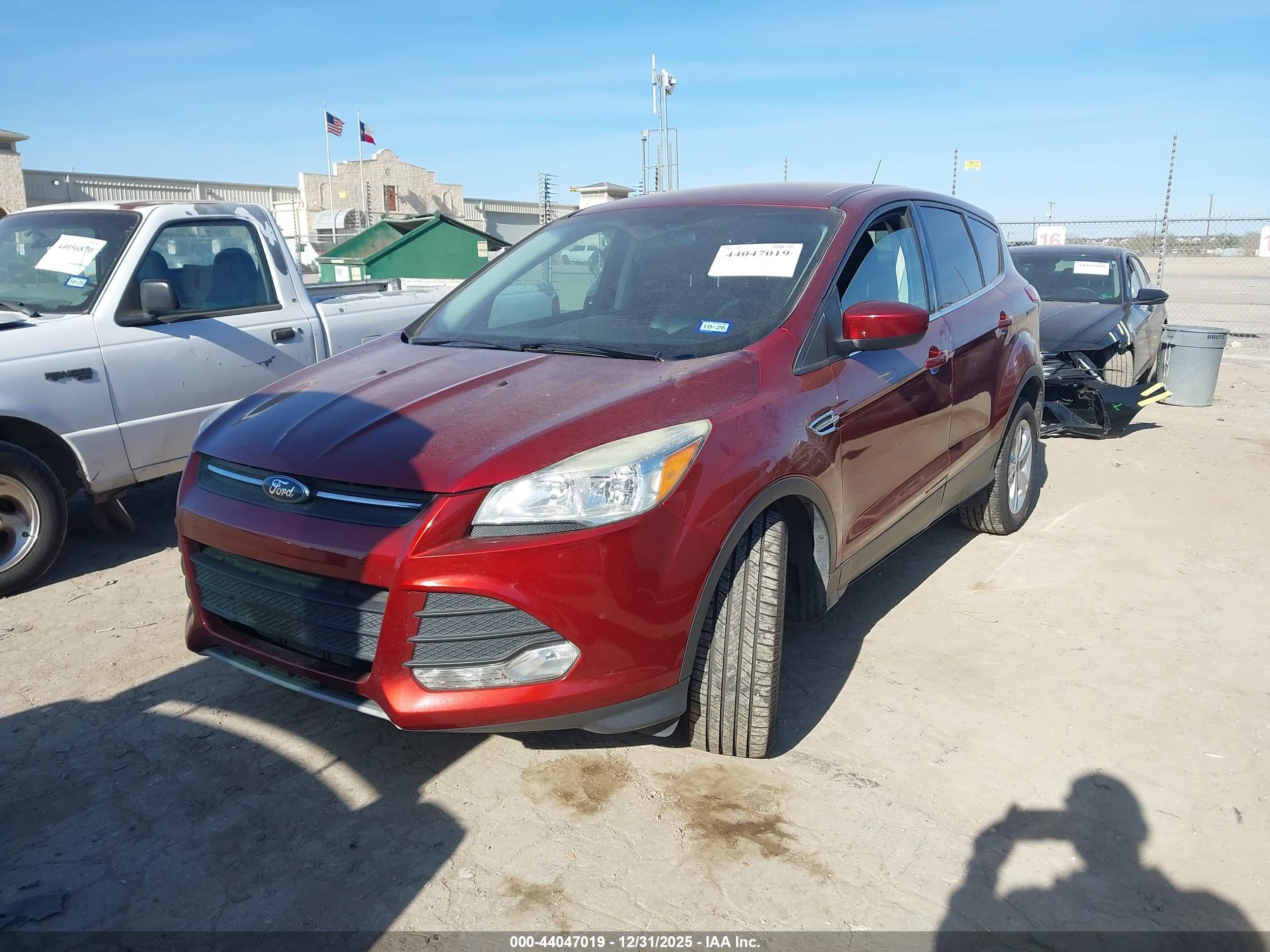 FORD ESCAPE image 2