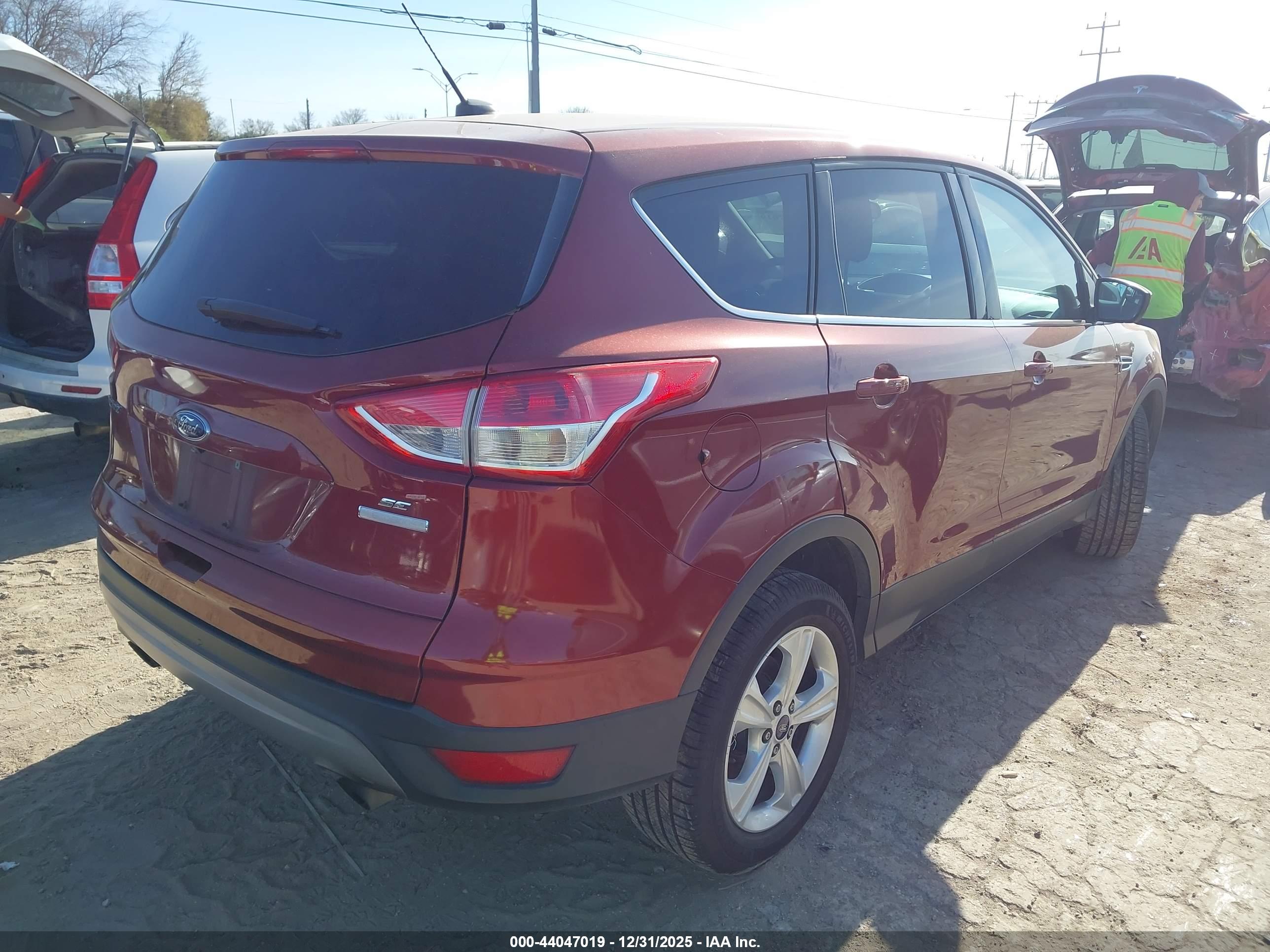 FORD ESCAPE image 4