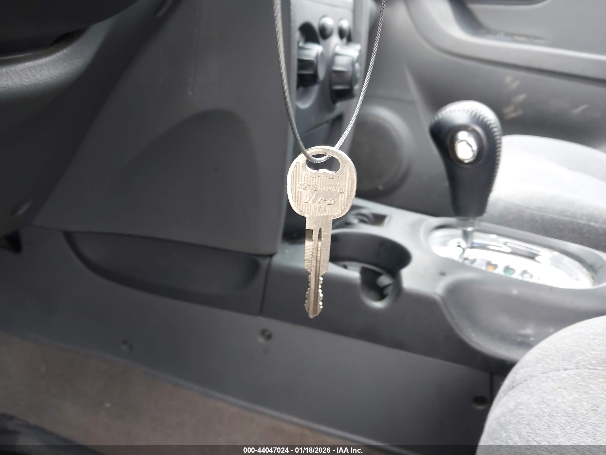 HYUNDAI SANTA image 11