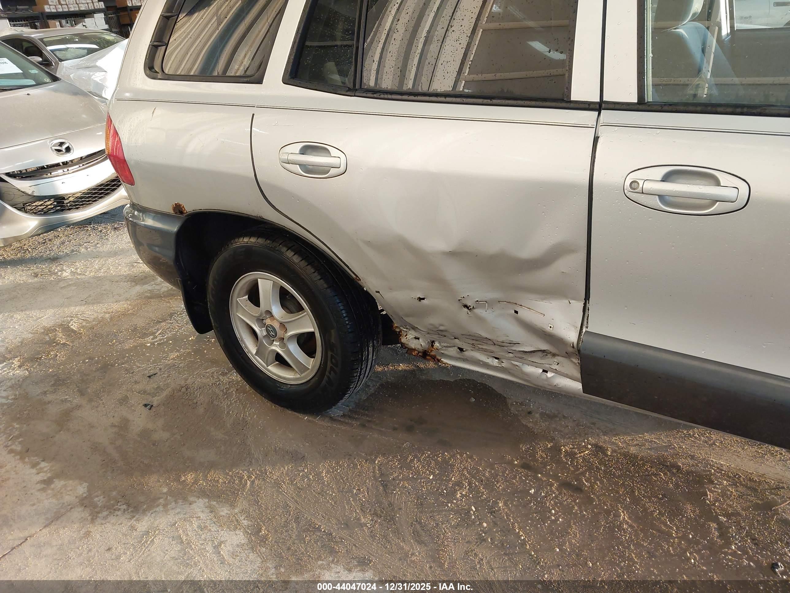 HYUNDAI SANTA image 6