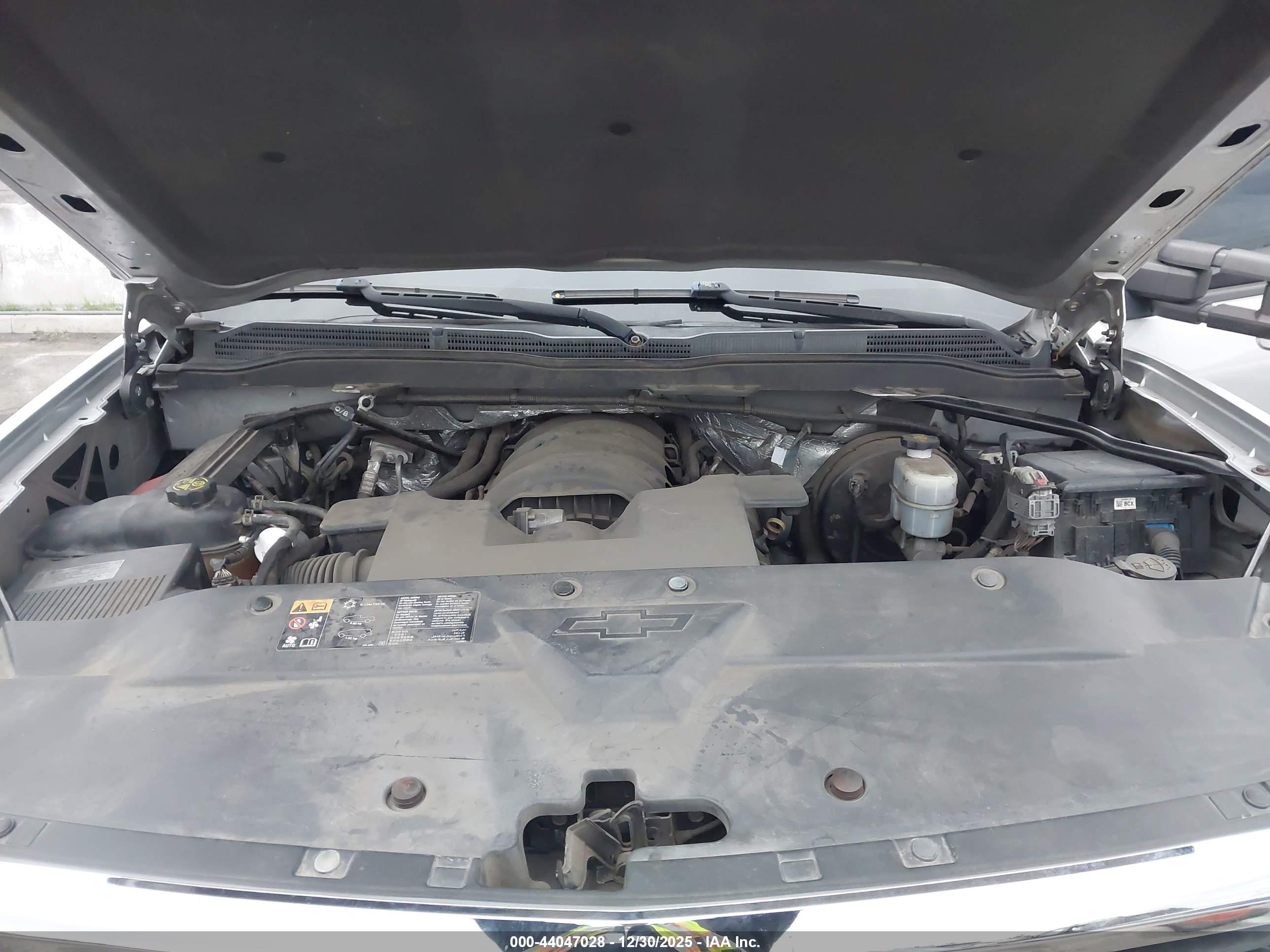 CHEVROLET SILVERADO image 10