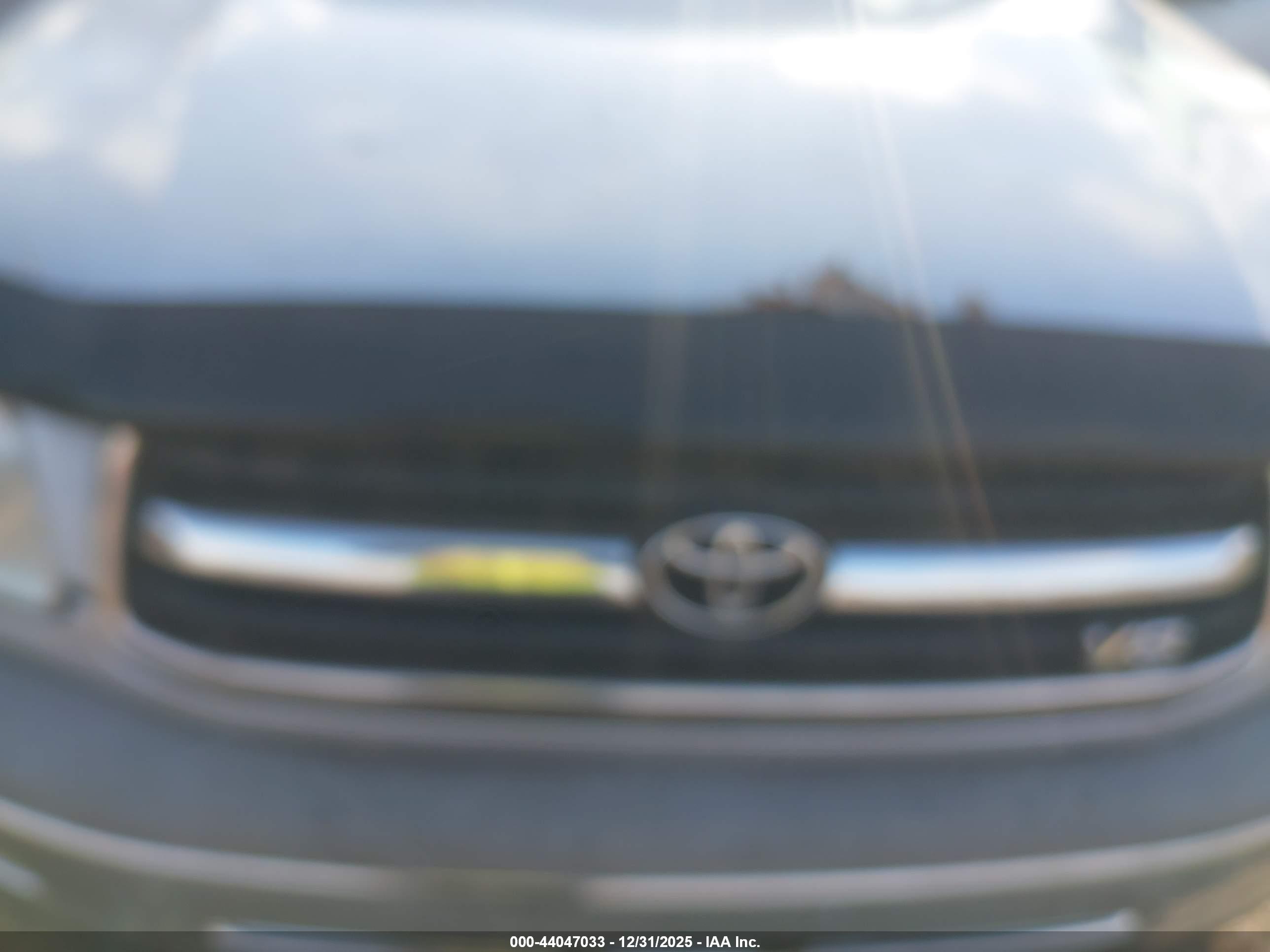 TOYOTA TUNDRA image 10