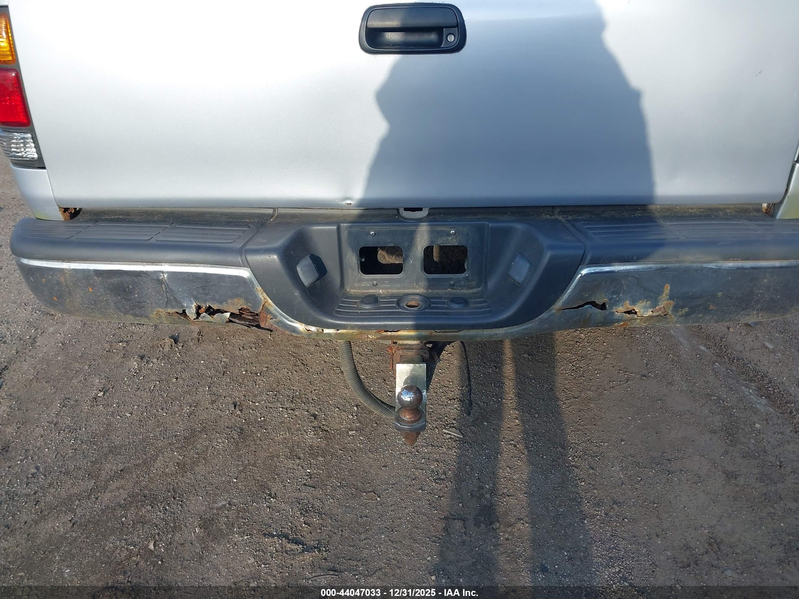 TOYOTA TUNDRA image 6