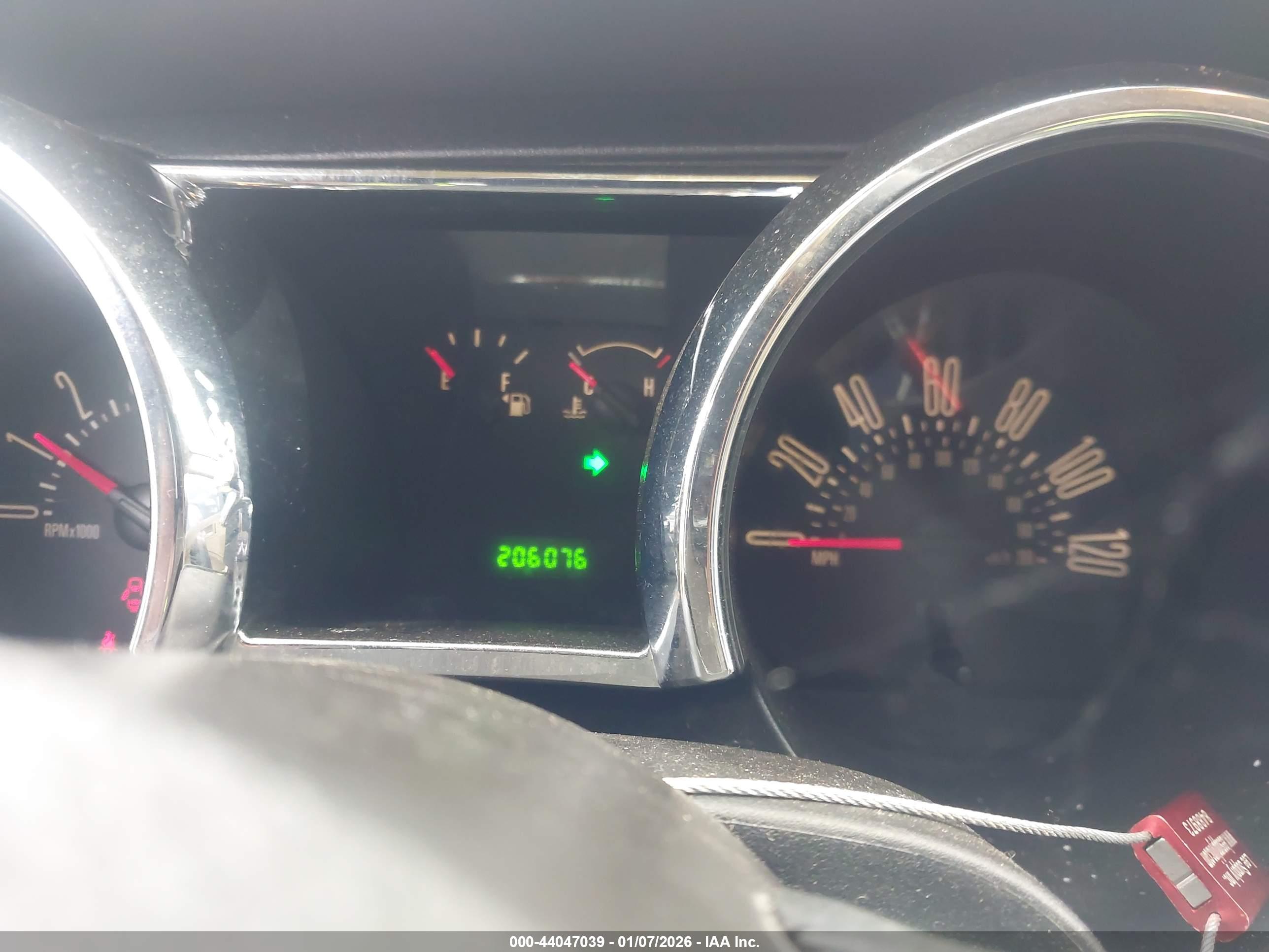 FORD MUSTANG image 7