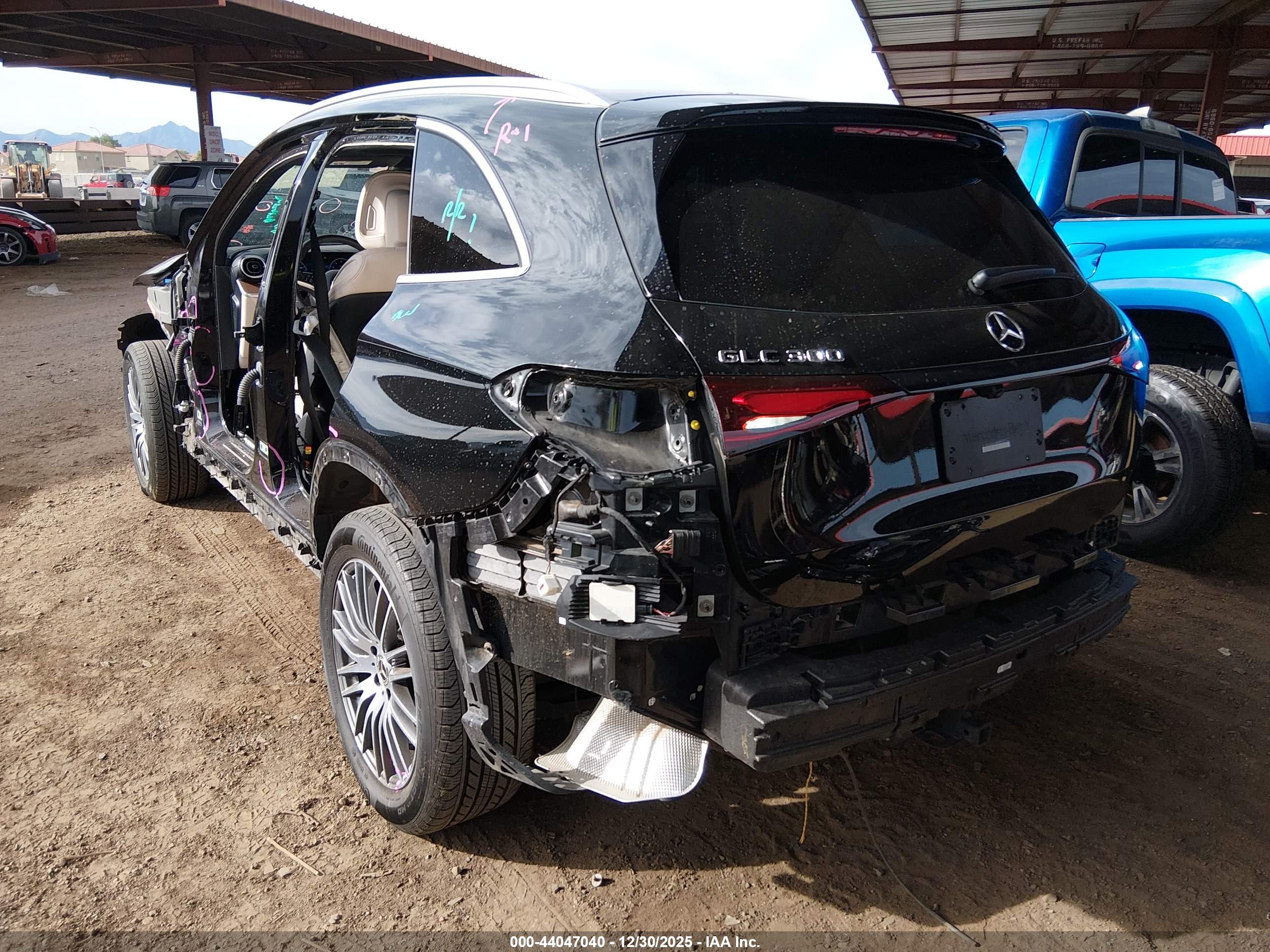 MERCEDES-BENZ GLC image 3