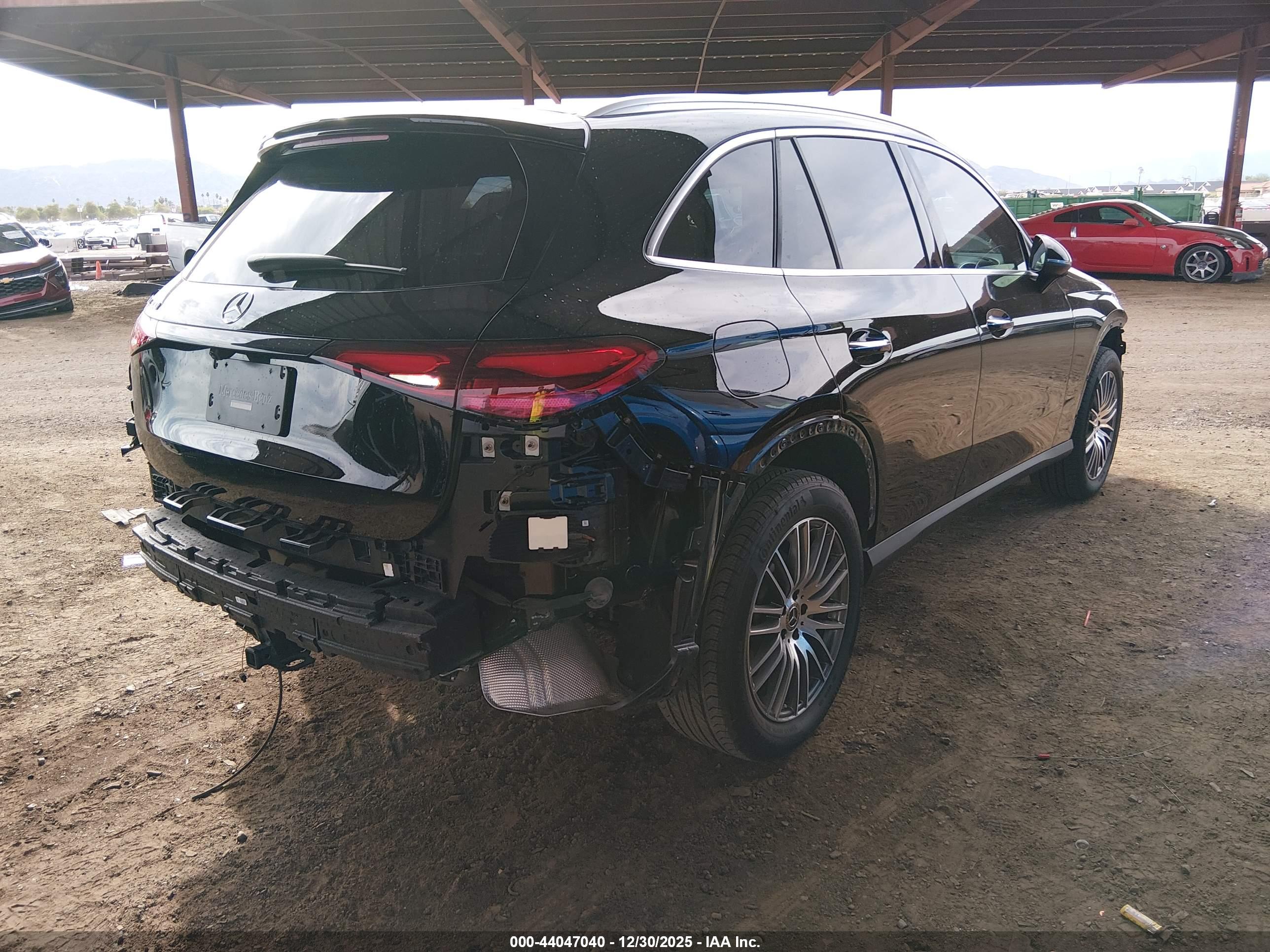 MERCEDES-BENZ GLC image 4