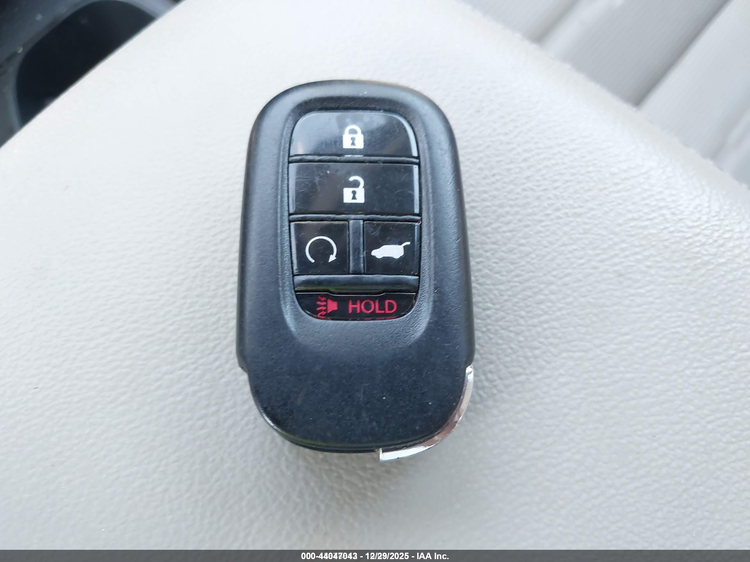 HONDA CR-V image 11