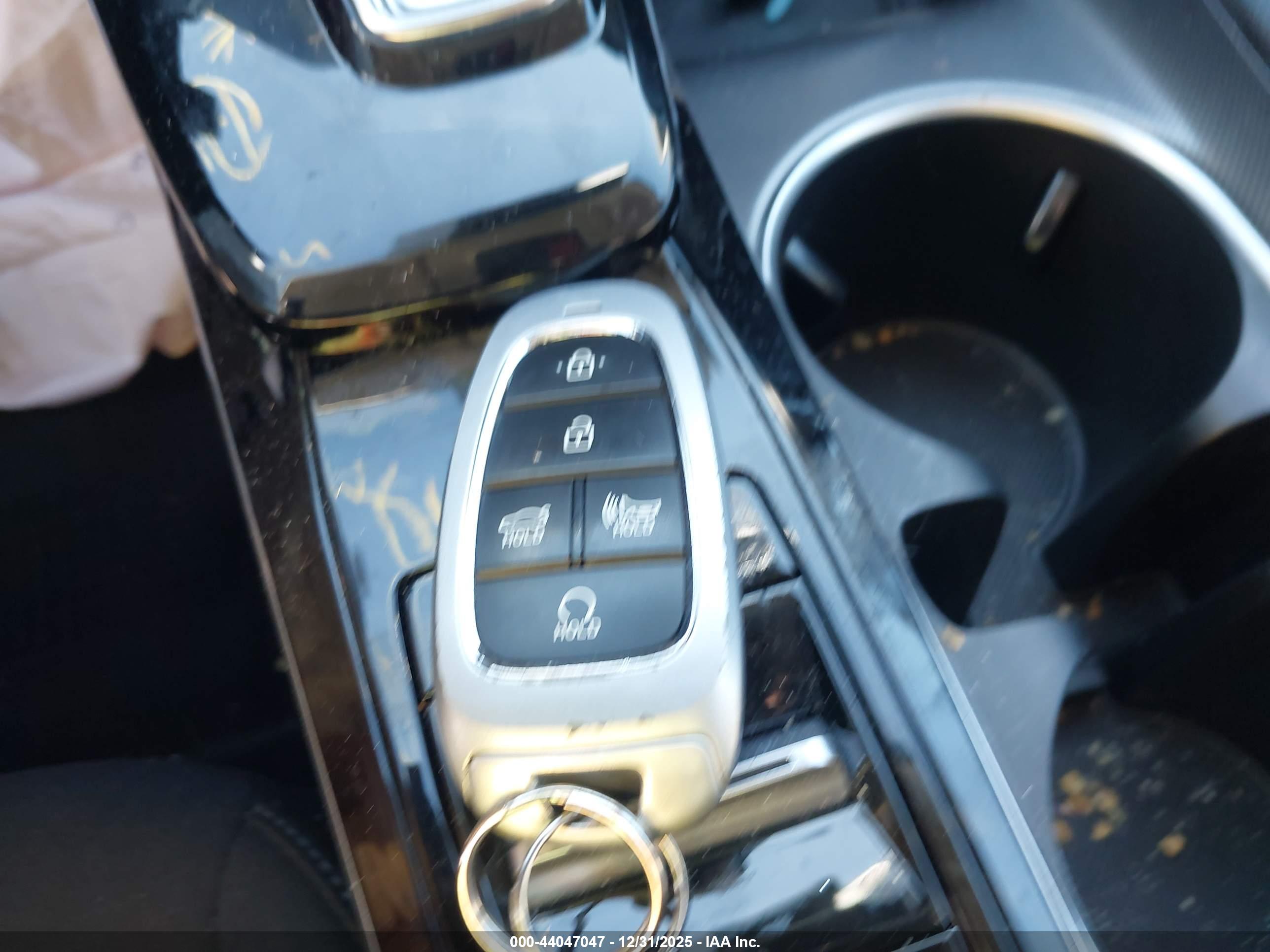 HYUNDAI SONATA image 11