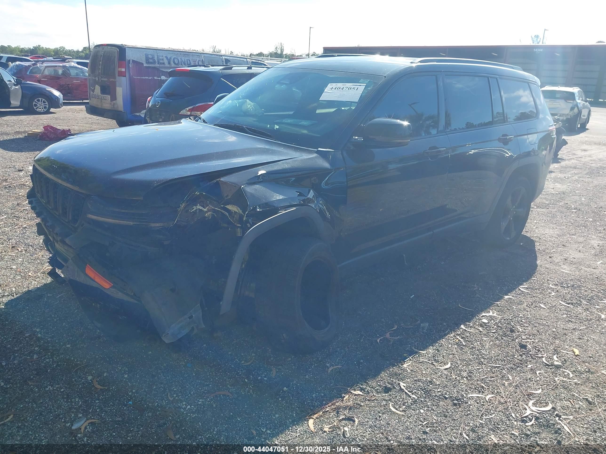 JEEP GRAND image 2