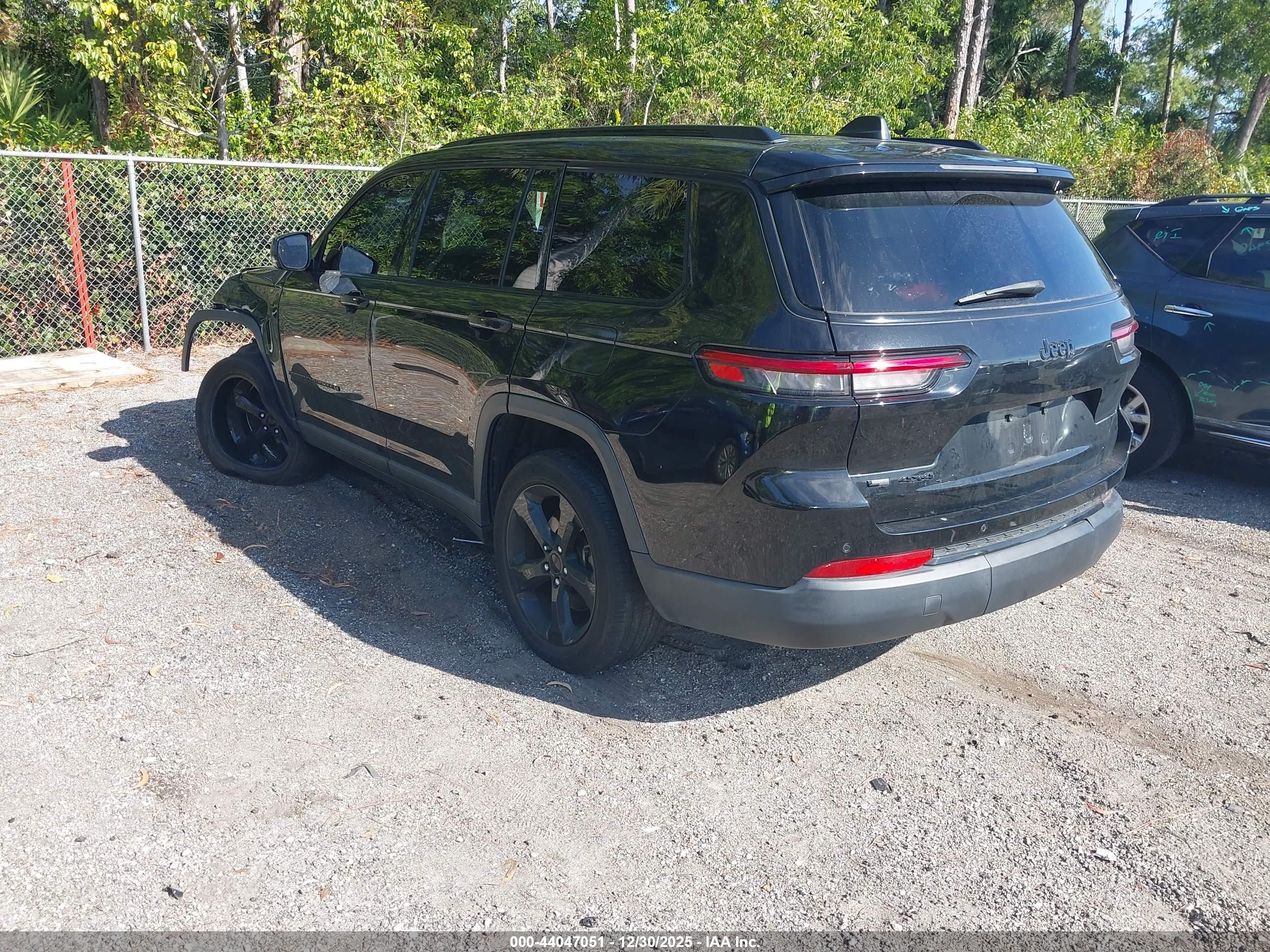 JEEP GRAND image 3