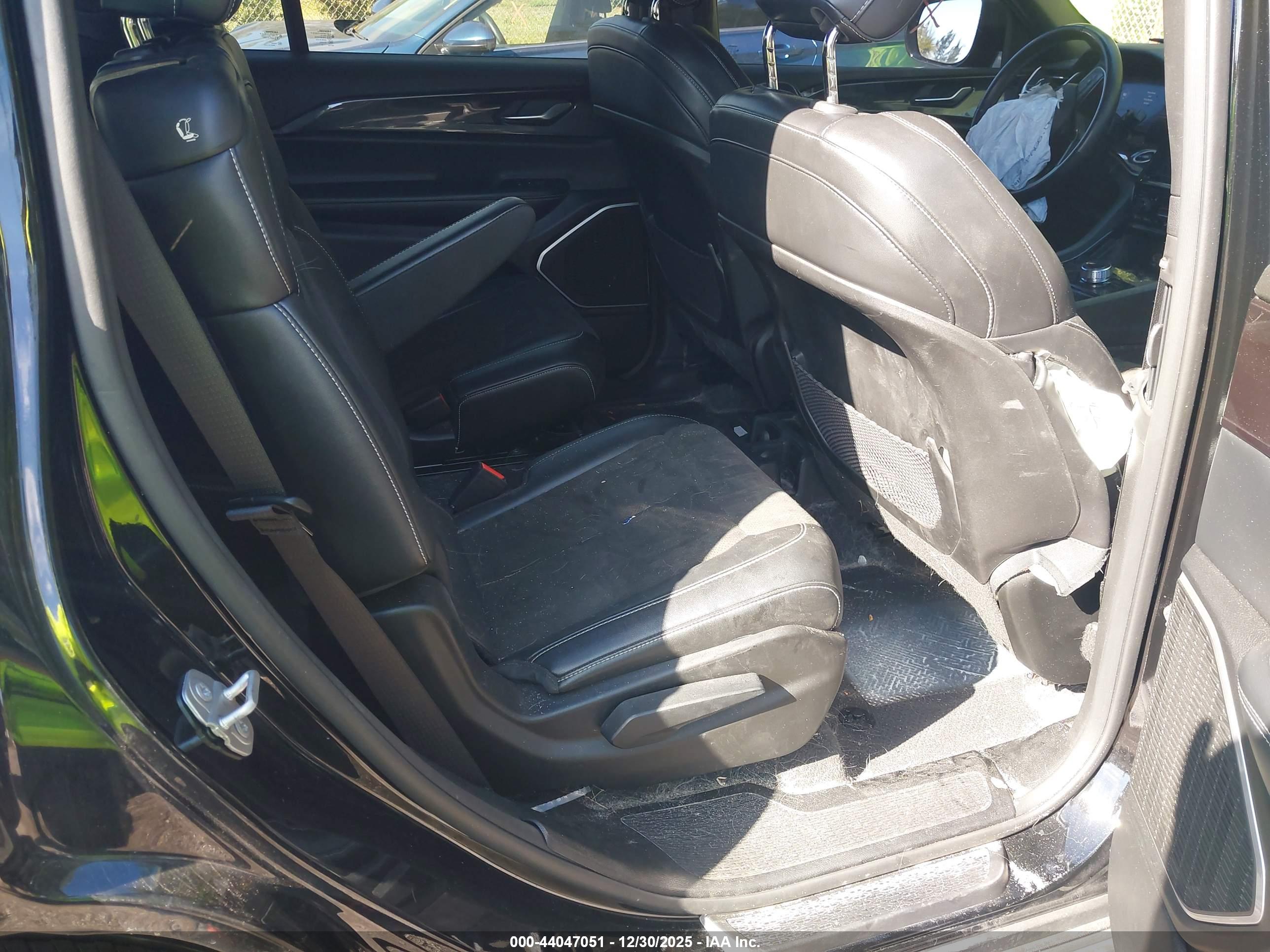 JEEP GRAND image 8