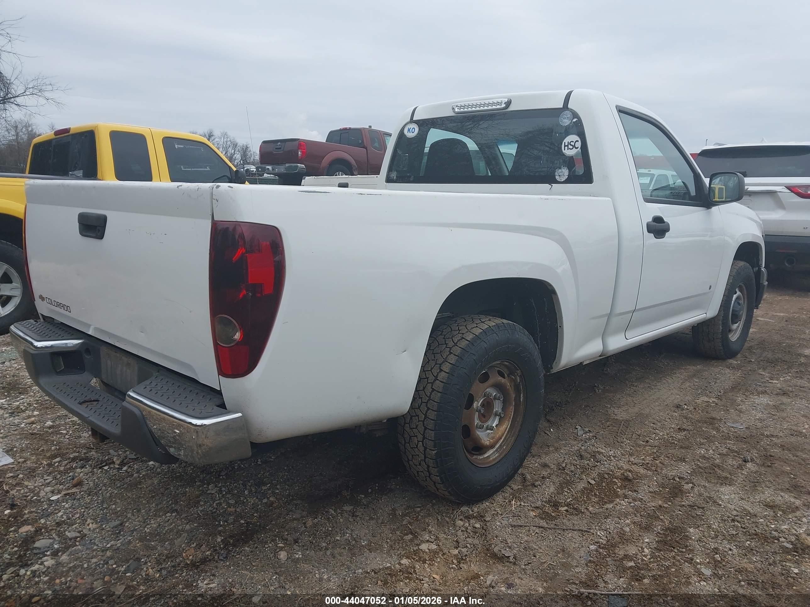 CHEVROLET COLORADO image 4
