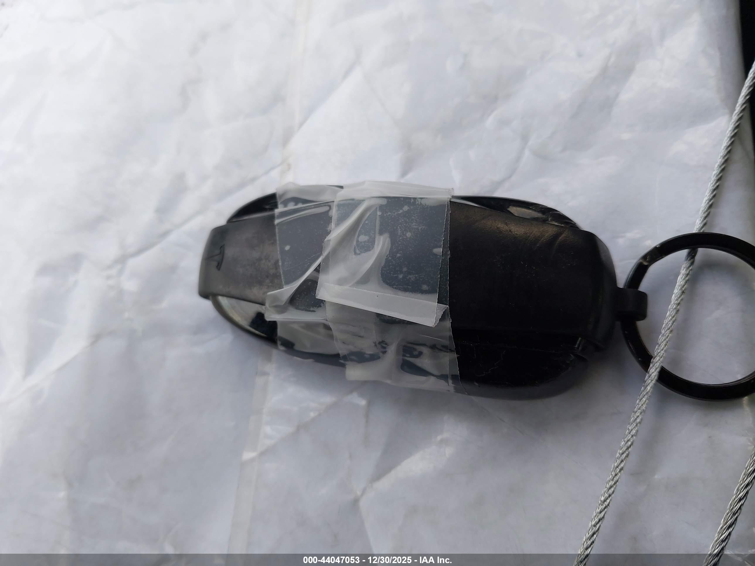 TESLA MODEL image 11
