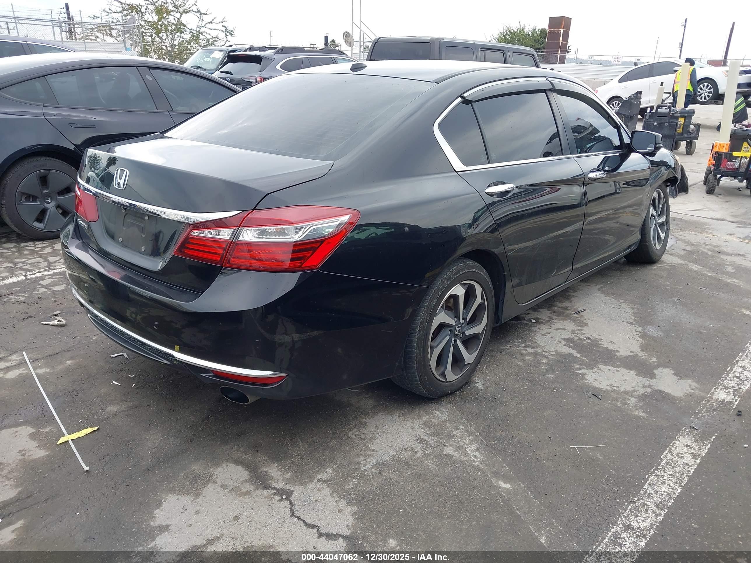 HONDA ACCORD image 4