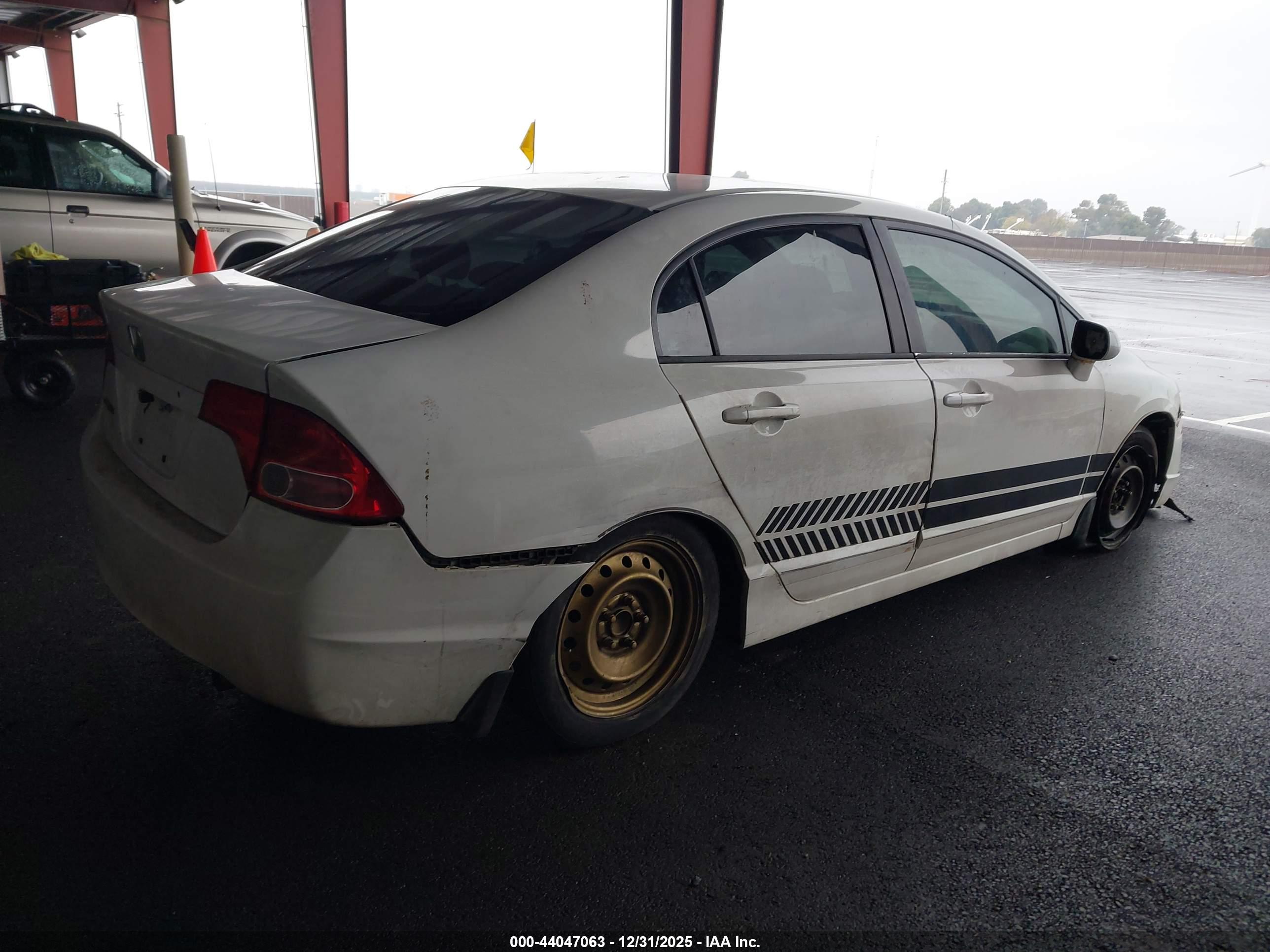 HONDA CIVIC image 4