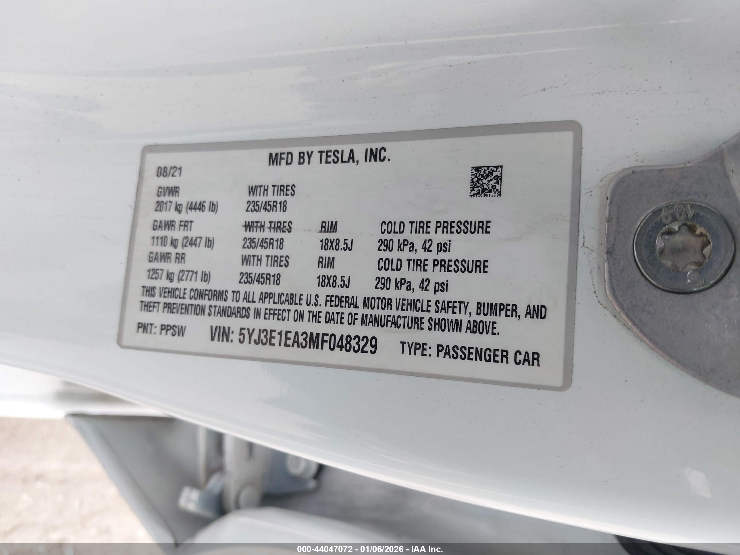 TESLA MODEL image 9