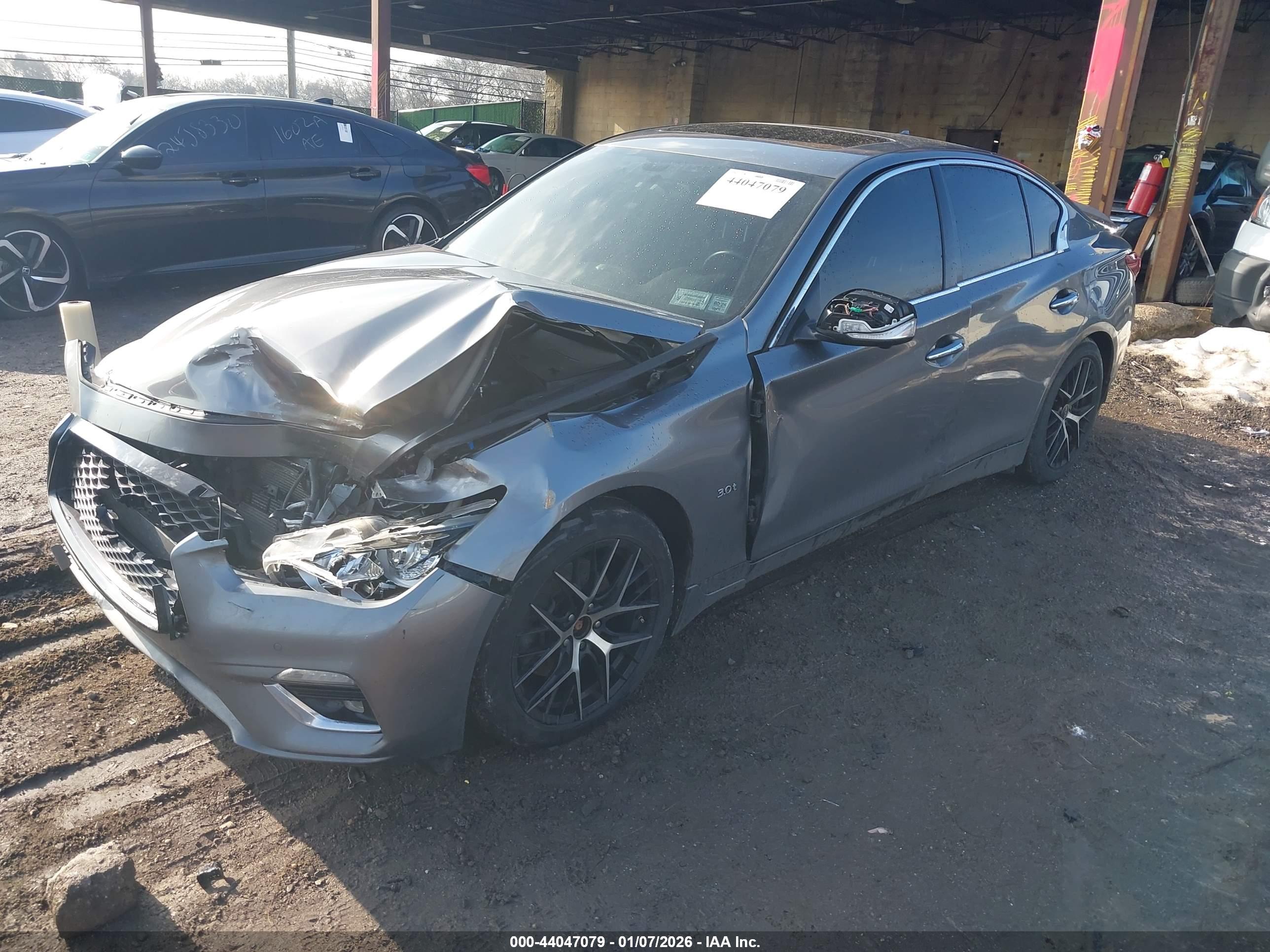 INFINITI Q50 image 2