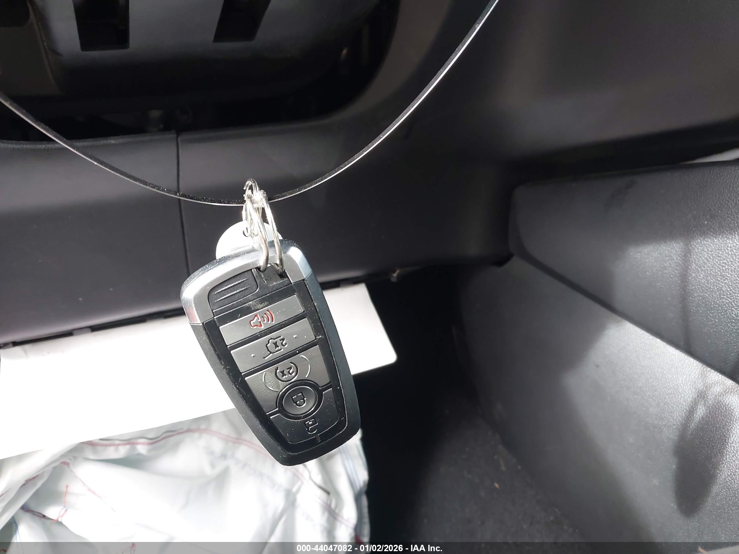 FORD ESCAPE image 11