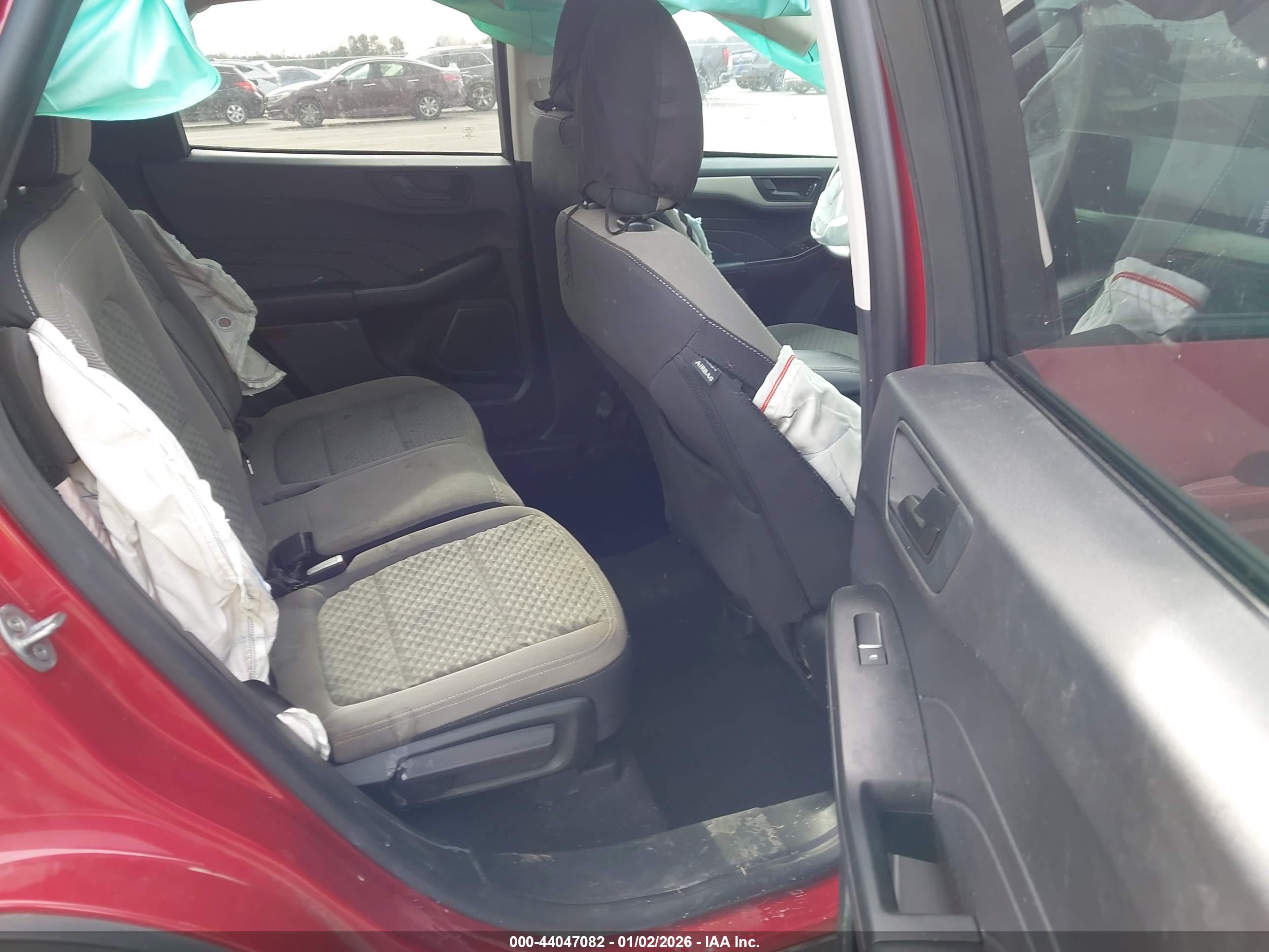 FORD ESCAPE image 8