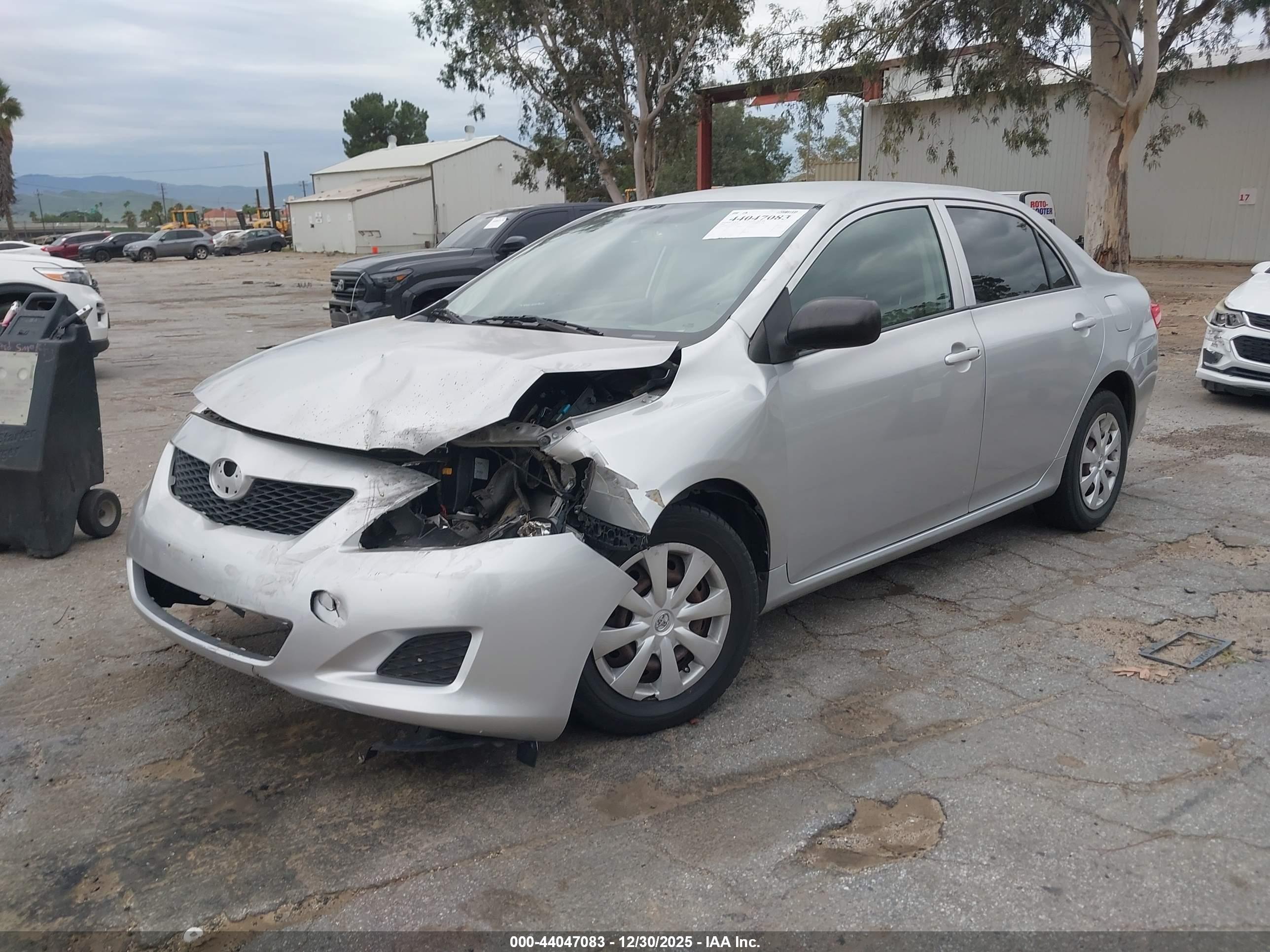 TOYOTA COROLLA image 2