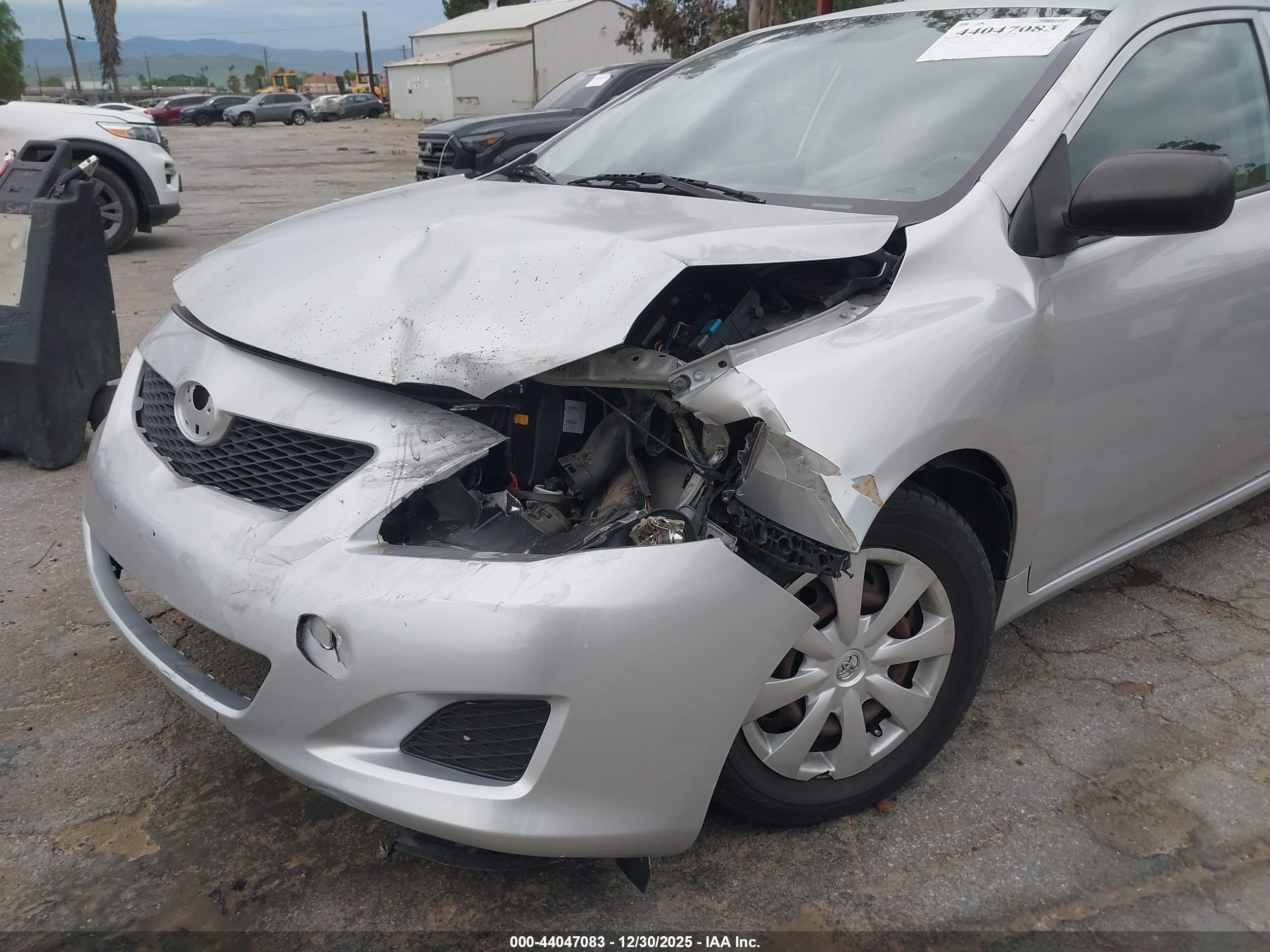 TOYOTA COROLLA image 6